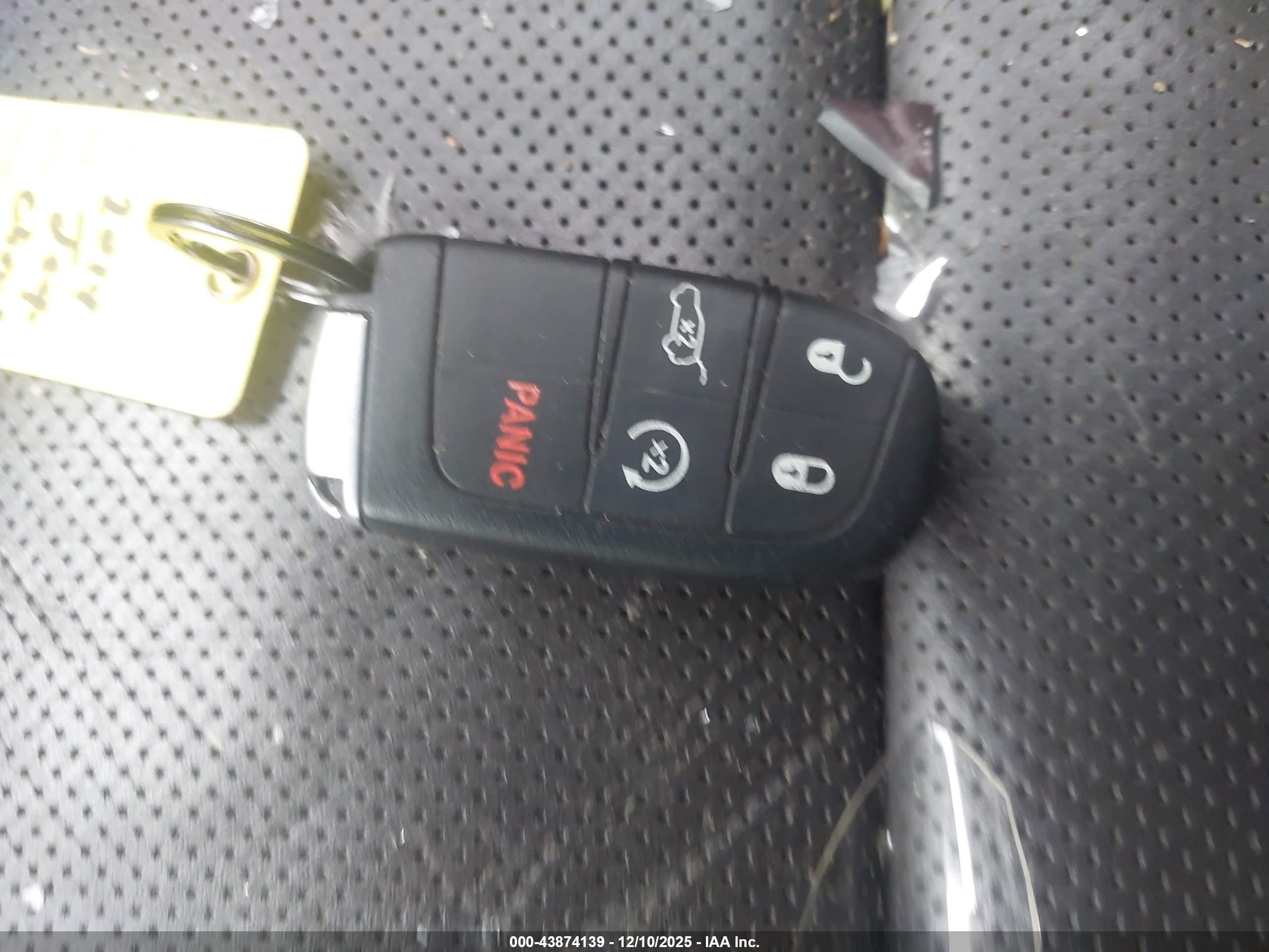 JEEP GRAND image 11