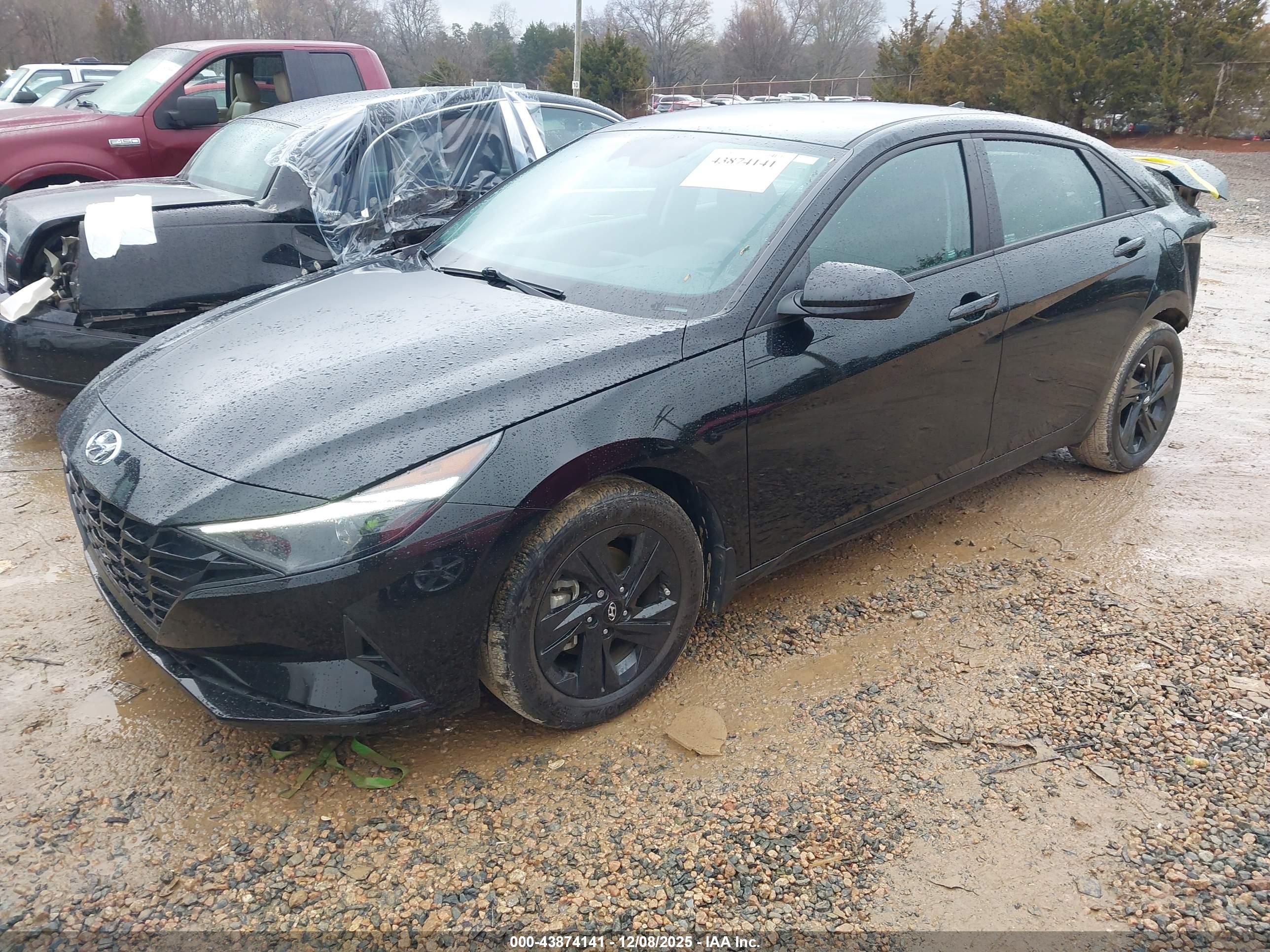 HYUNDAI ELANTRA image 2