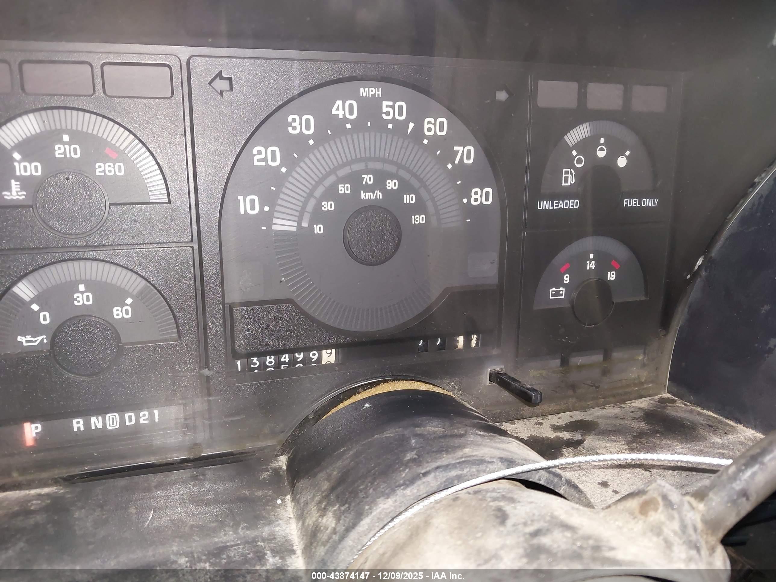 CHEVROLET GMT-400 image 7