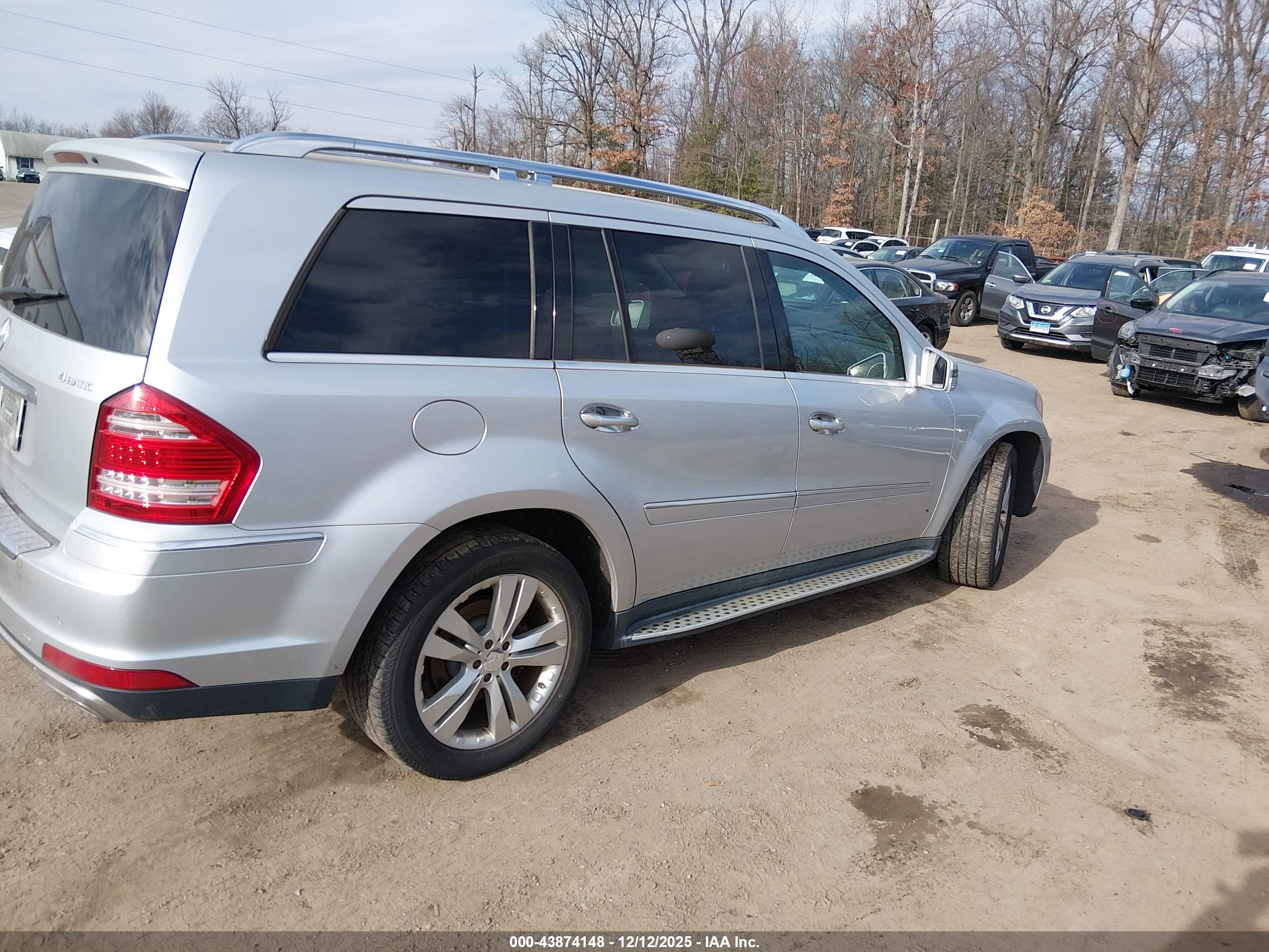 MERCEDES-BENZ GL image 4