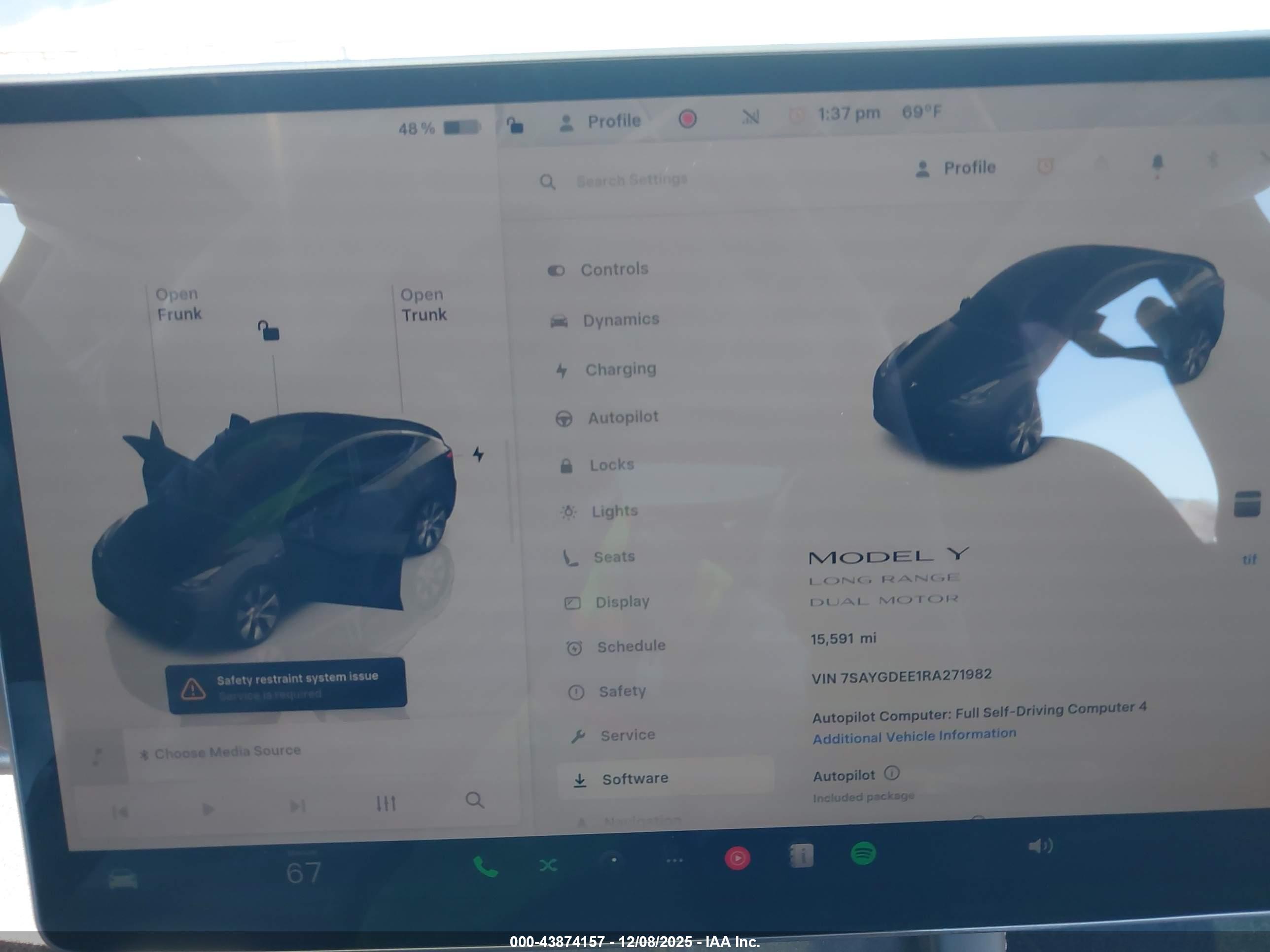 TESLA MODEL image 7