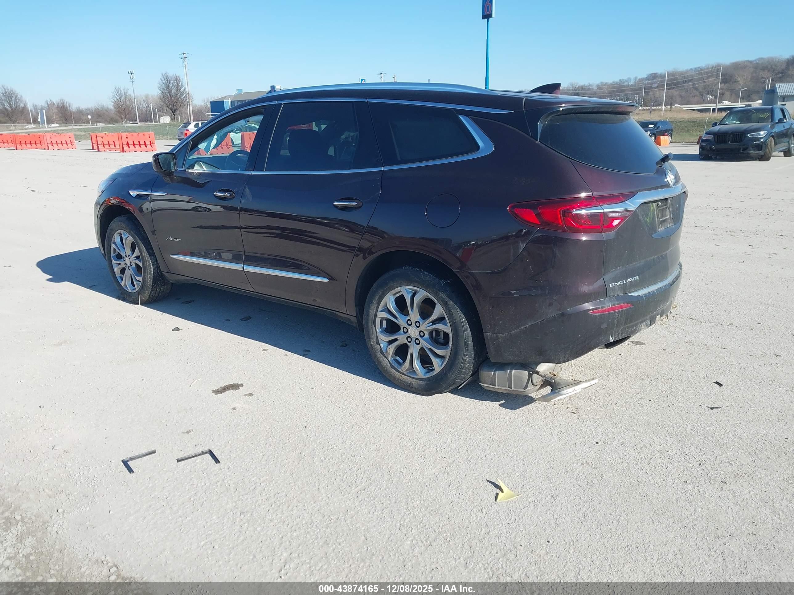 BUICK ENCLAVE image 3