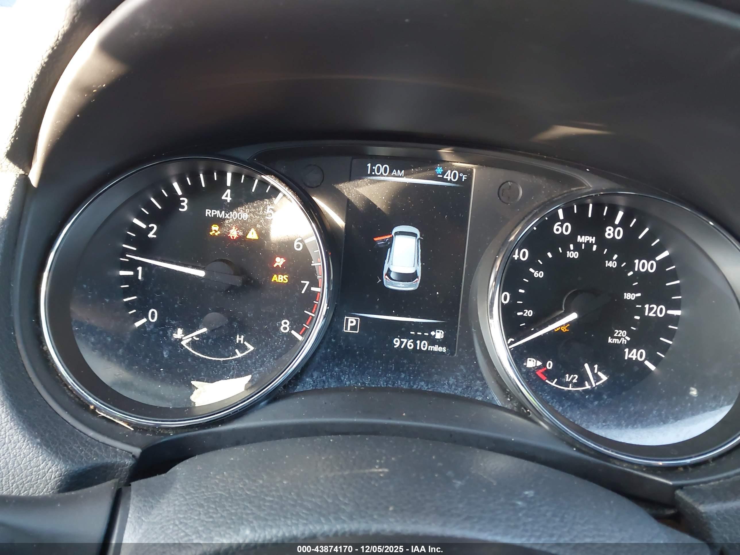 NISSAN ROGUE image 7
