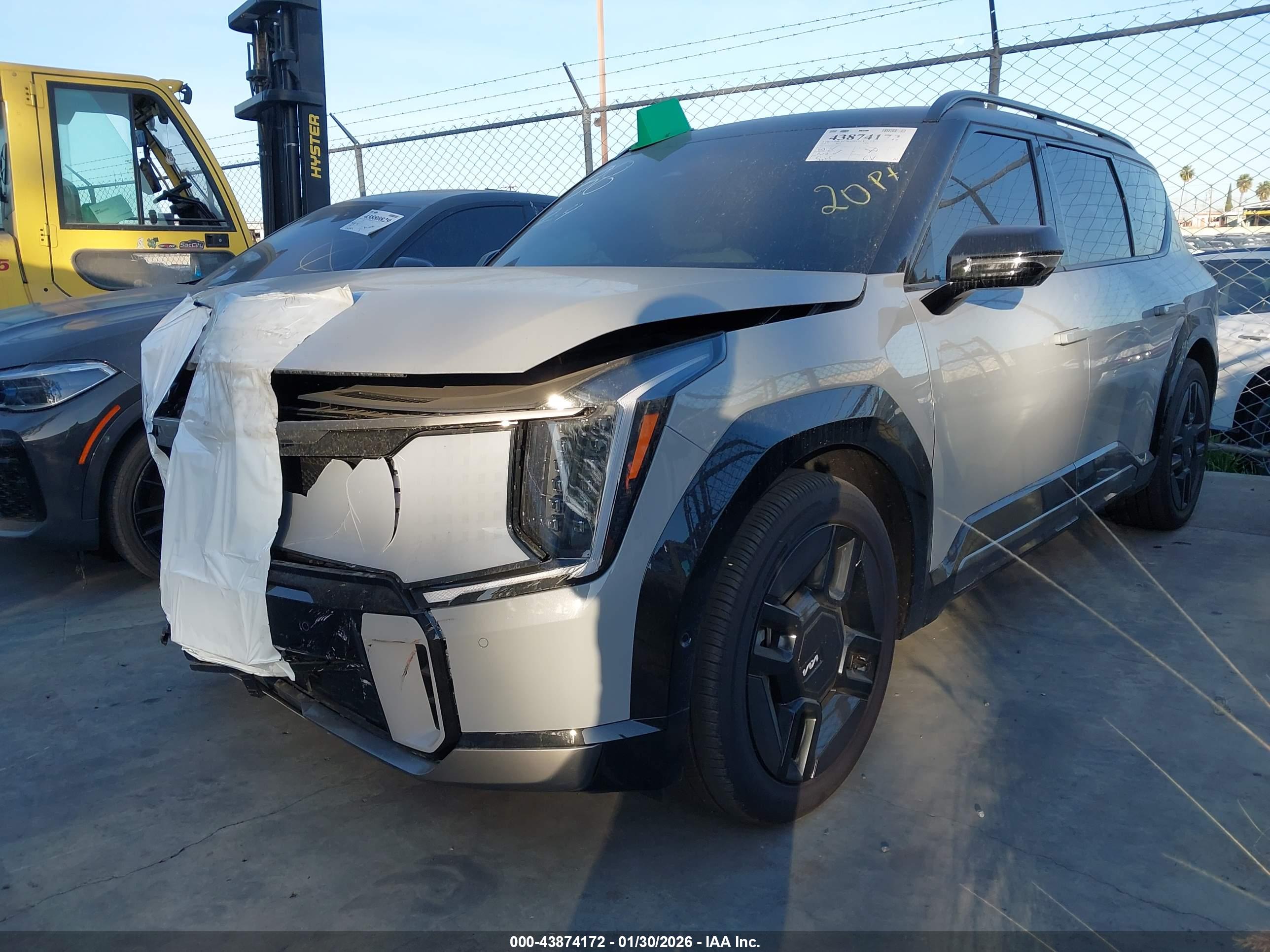 KIA EV9 image 2