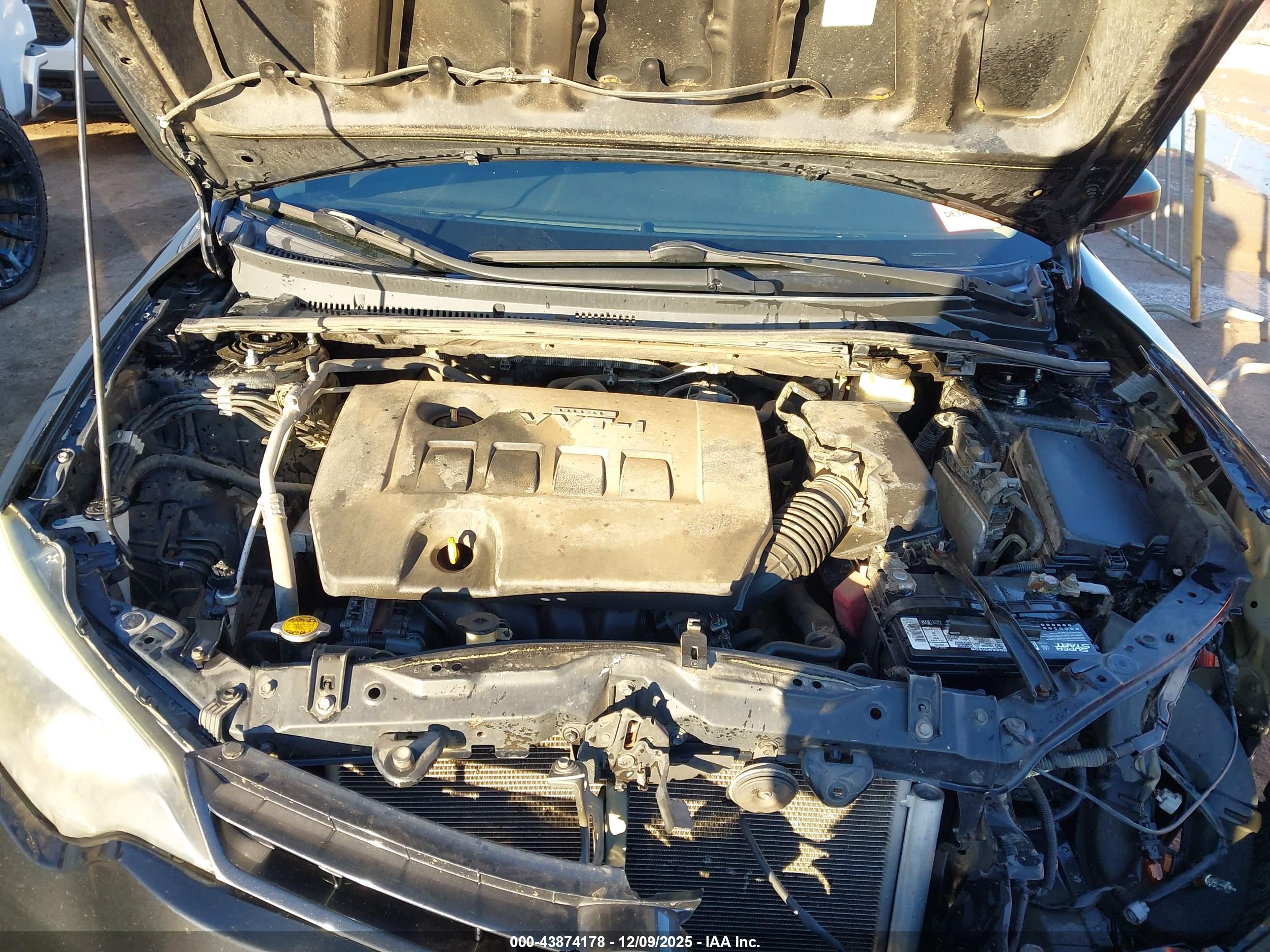 TOYOTA COROLLA image 10