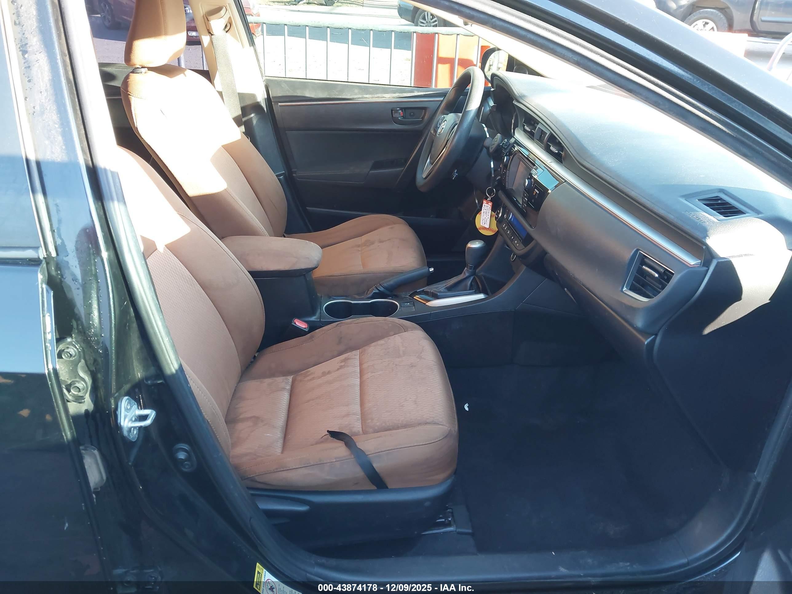 TOYOTA COROLLA image 5