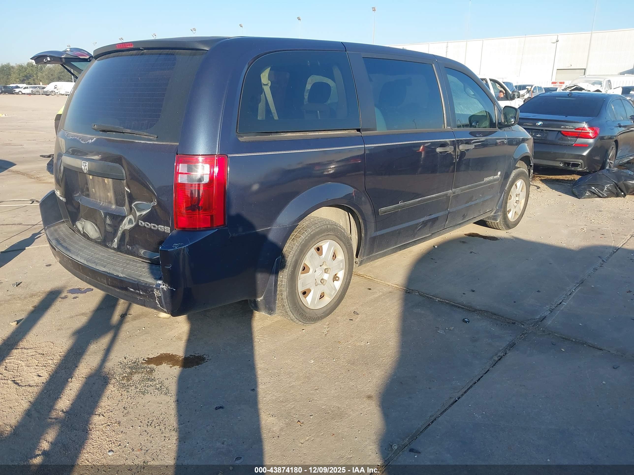 DODGE GRAND image 4