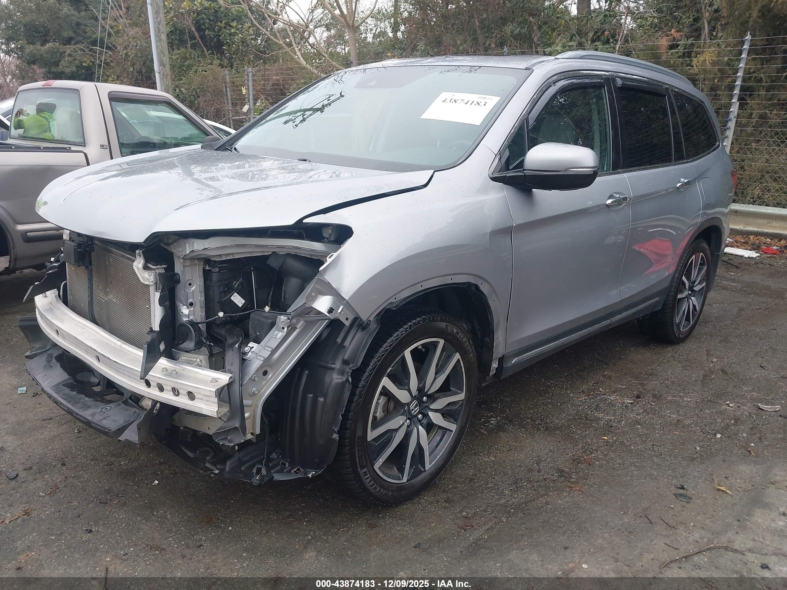 HONDA PILOT image 2