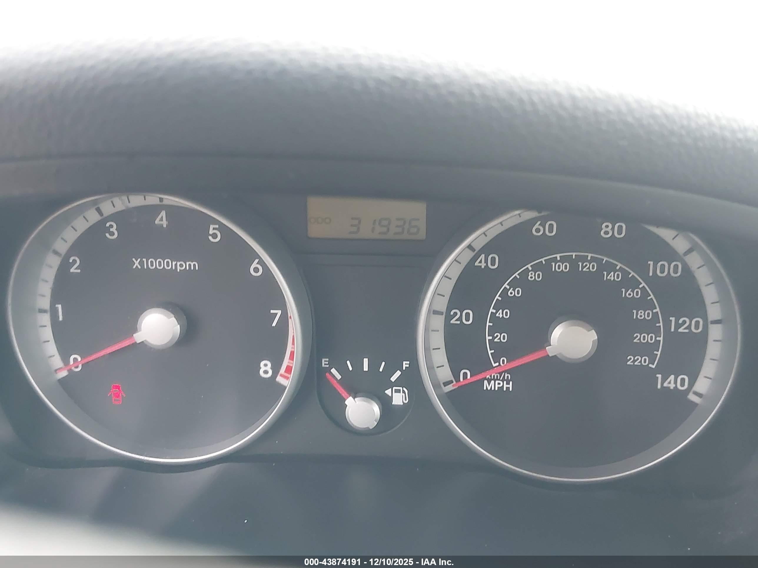 HYUNDAI ACCENT image 7