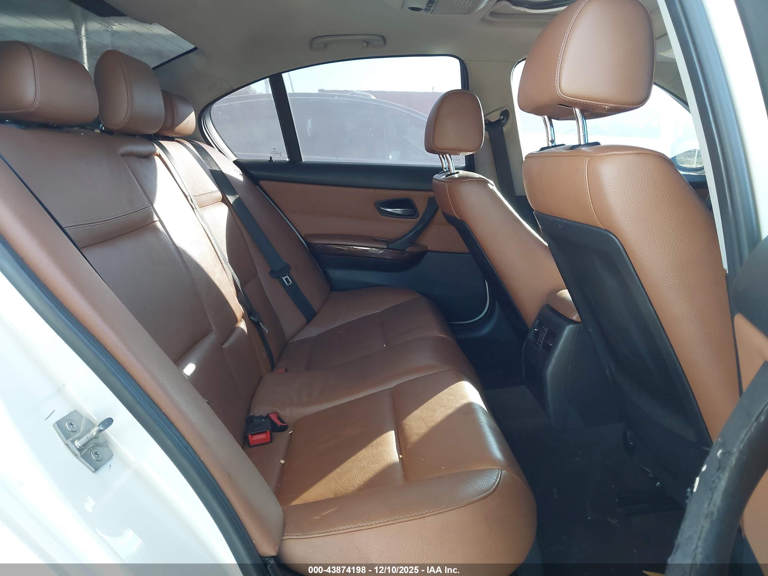 BMW 328I image 8