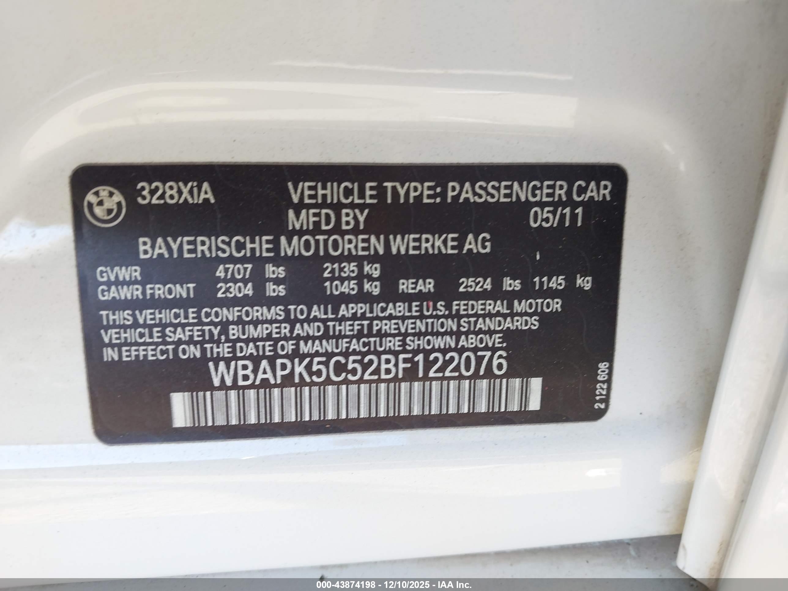 BMW 328I image 9