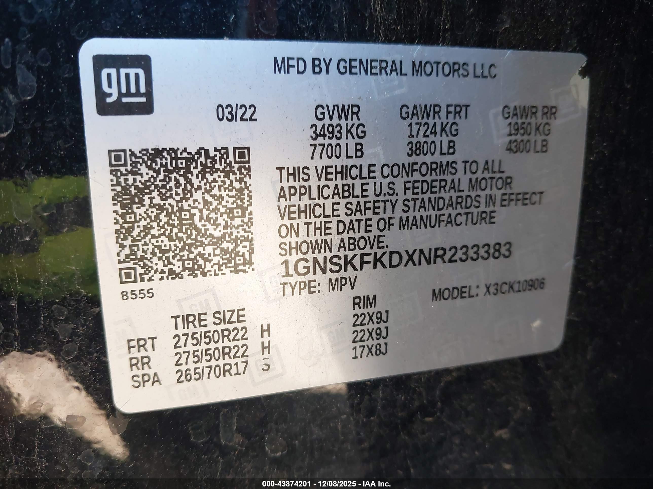 CHEVROLET SUBURBAN image 9