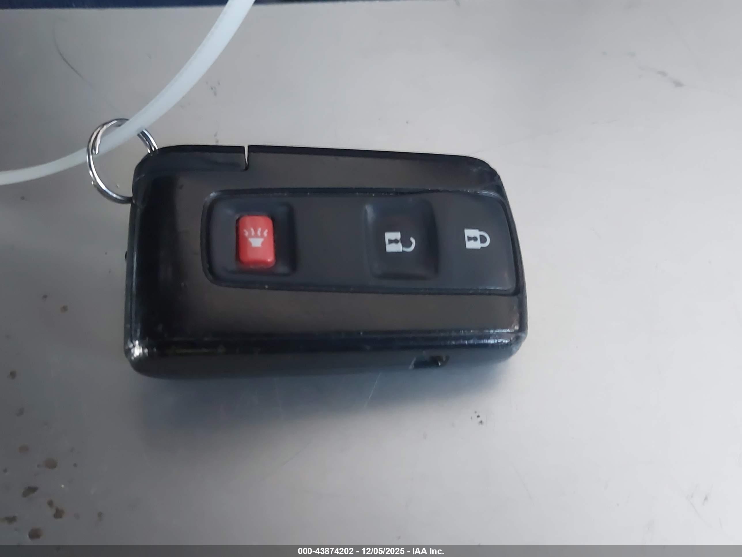 TOYOTA PRIUS image 11