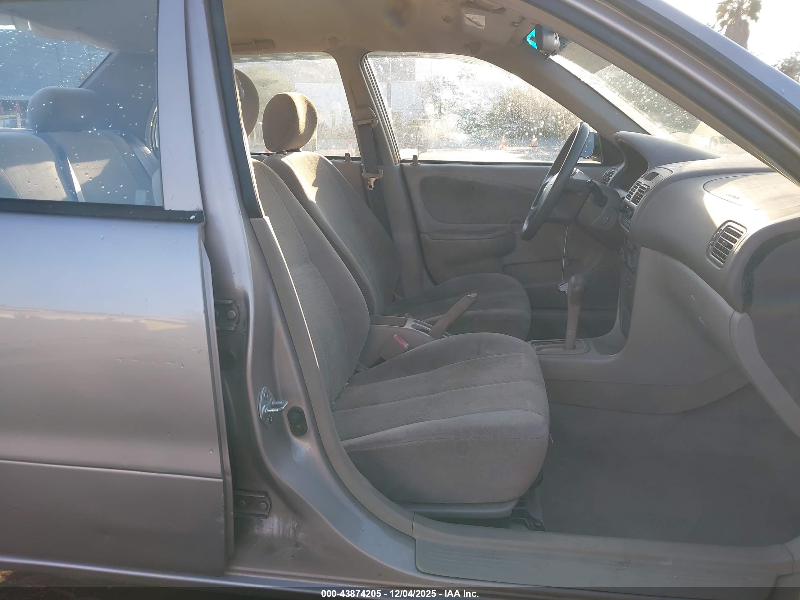 TOYOTA COROLLA image 5