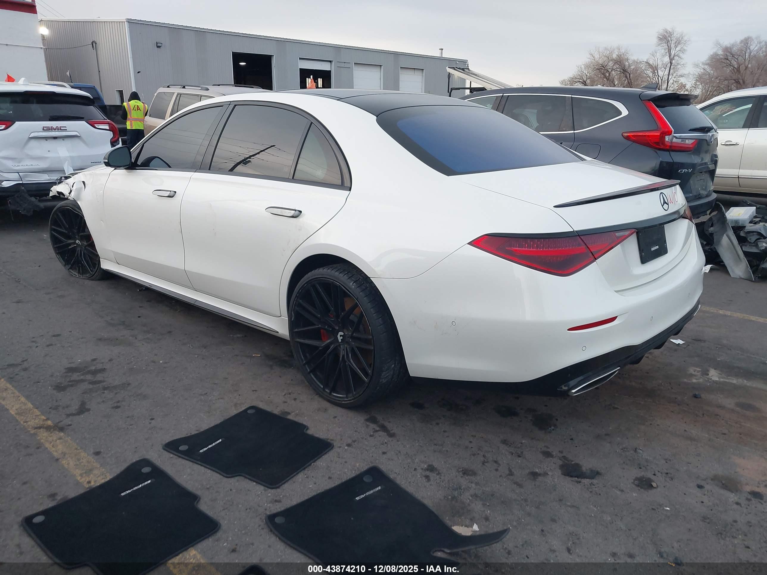 MERCEDES-BENZ S image 3