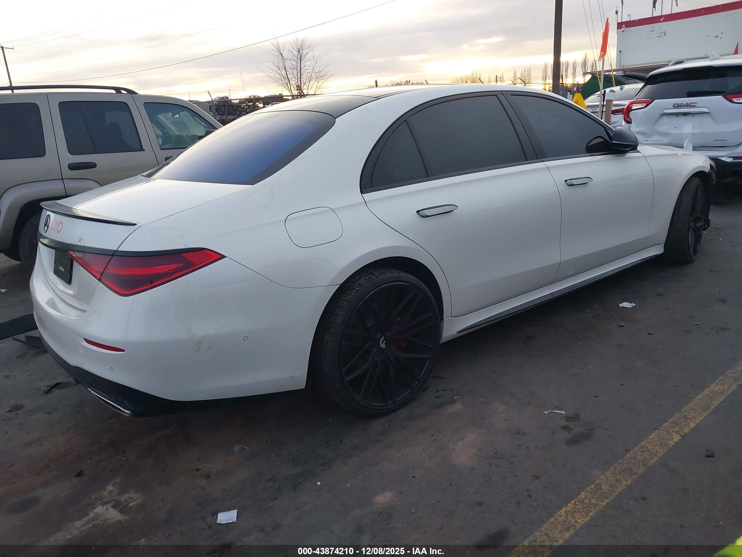 MERCEDES-BENZ S image 4