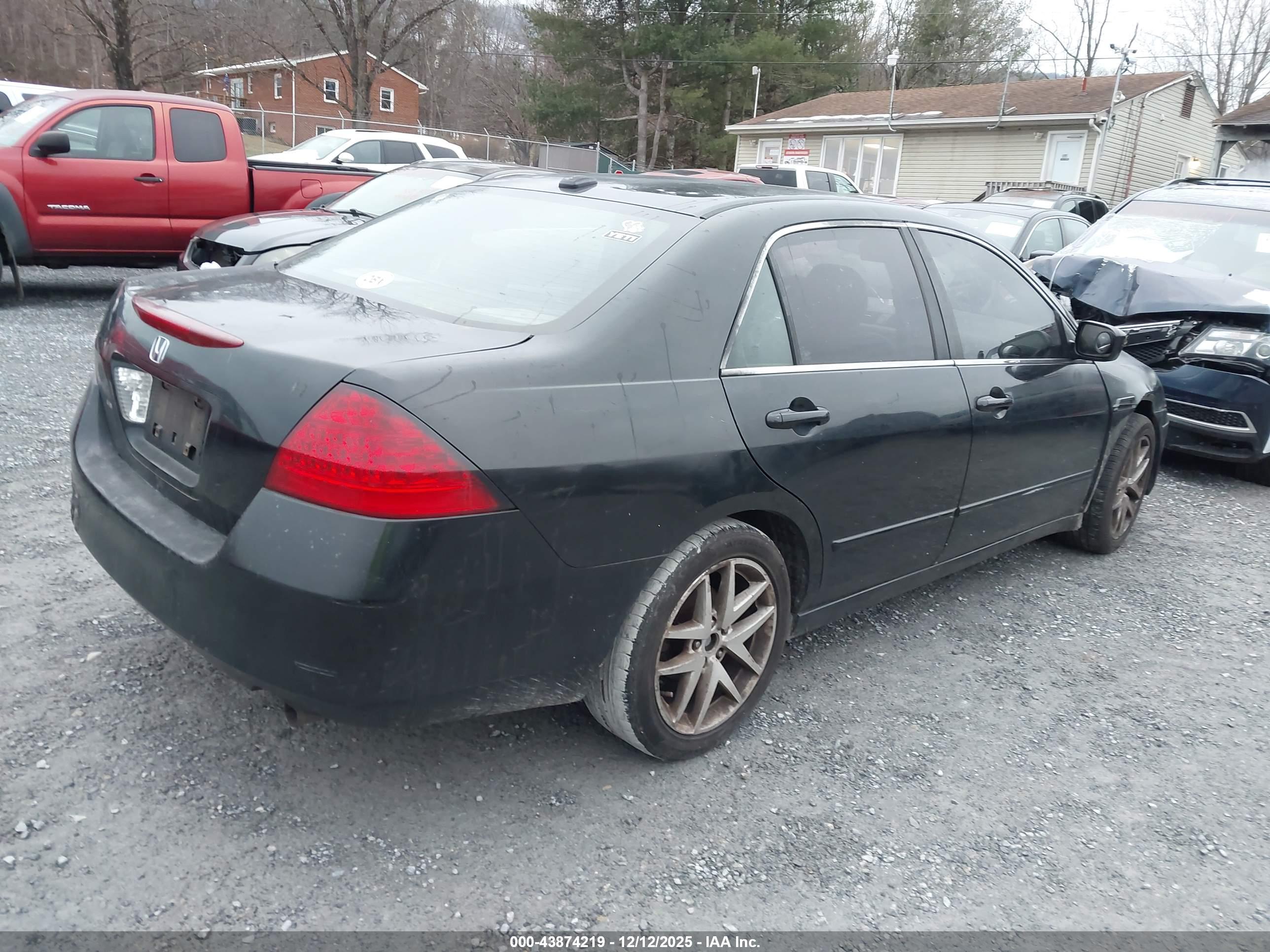 HONDA ACCORD image 4