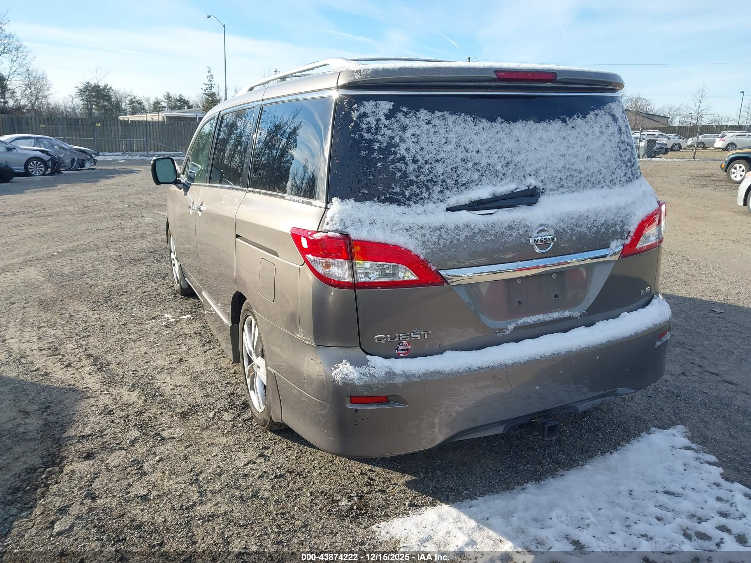 NISSAN QUEST image 3