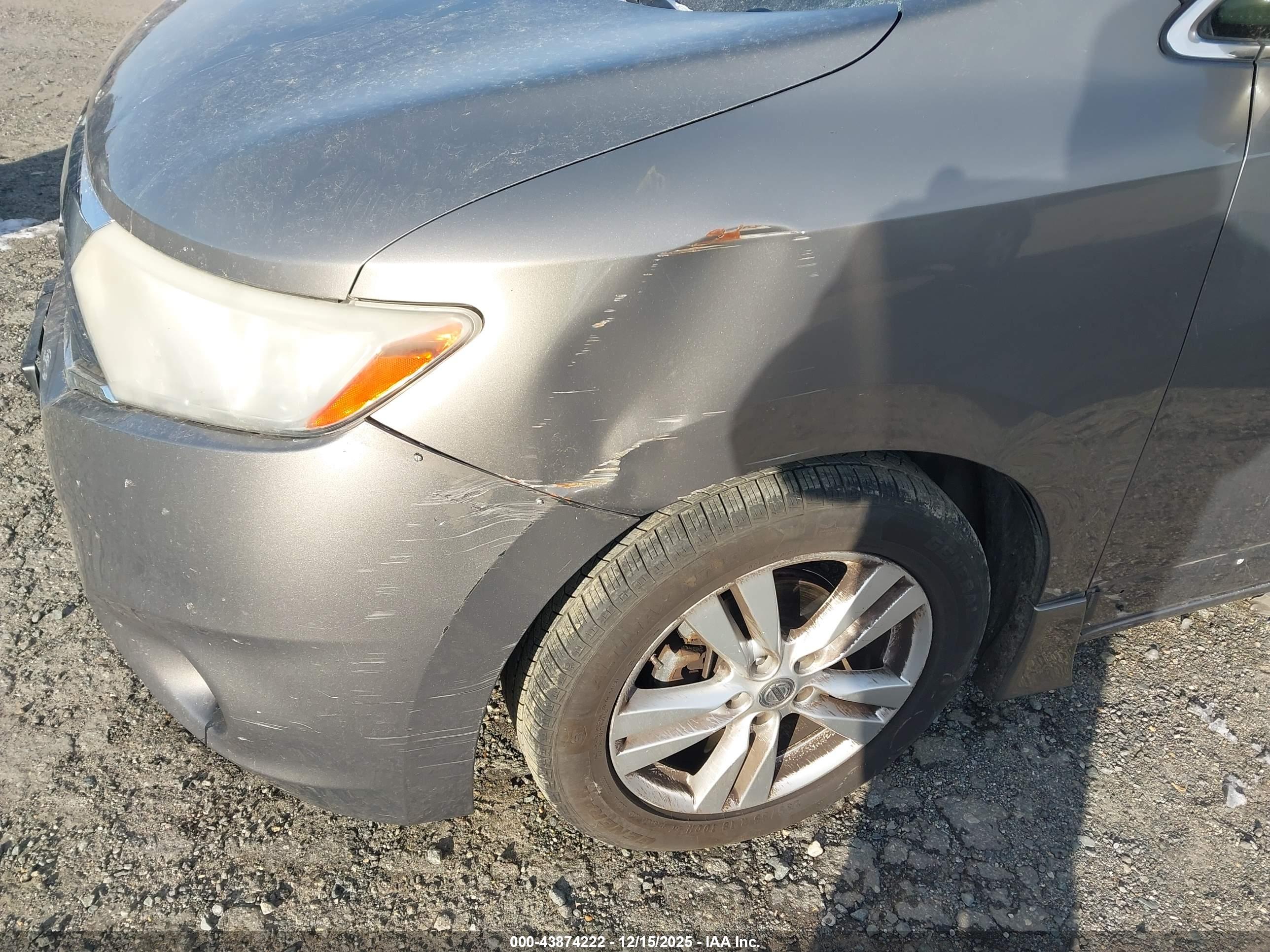 NISSAN QUEST image 6