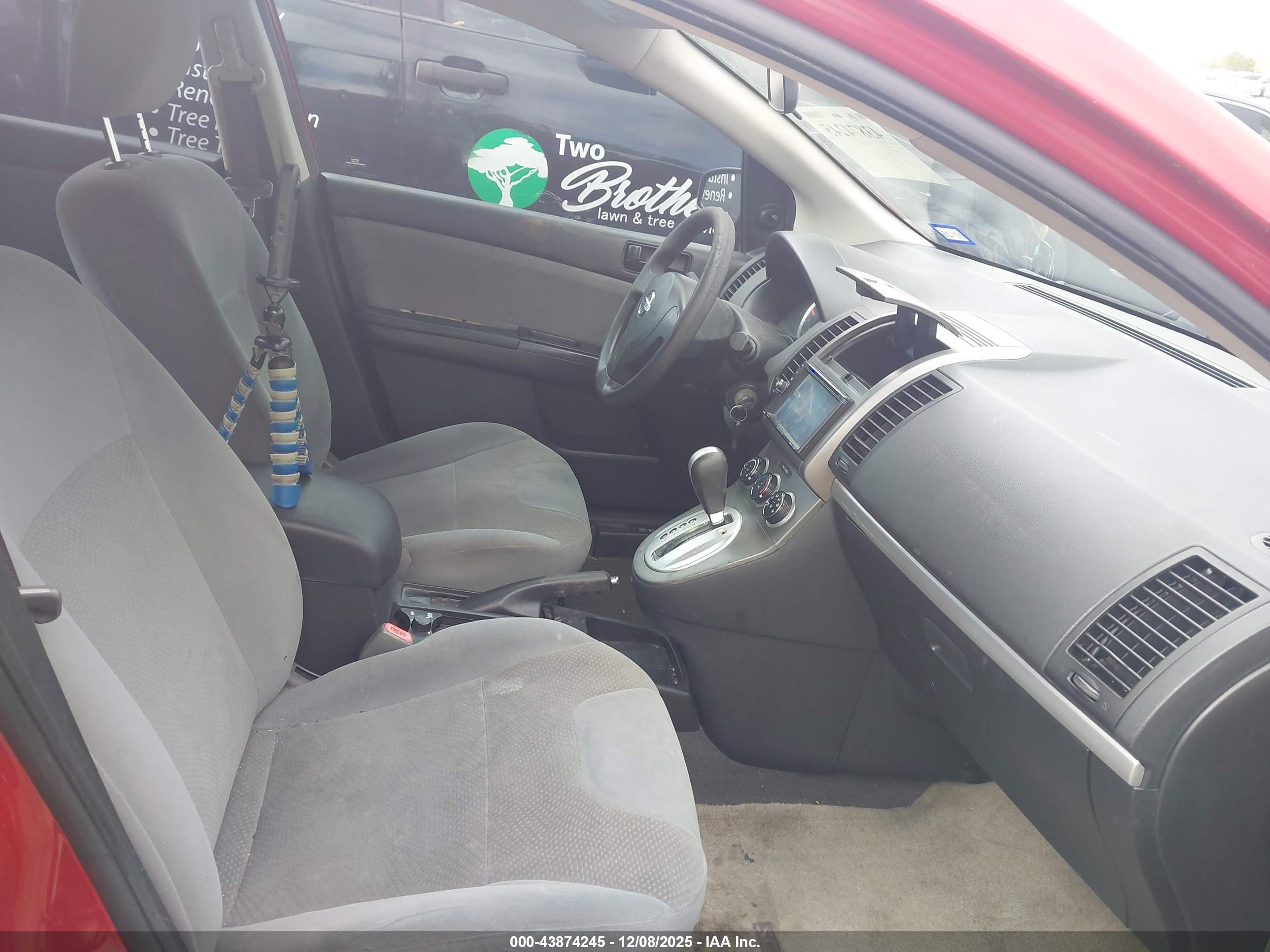 NISSAN SENTRA image 5