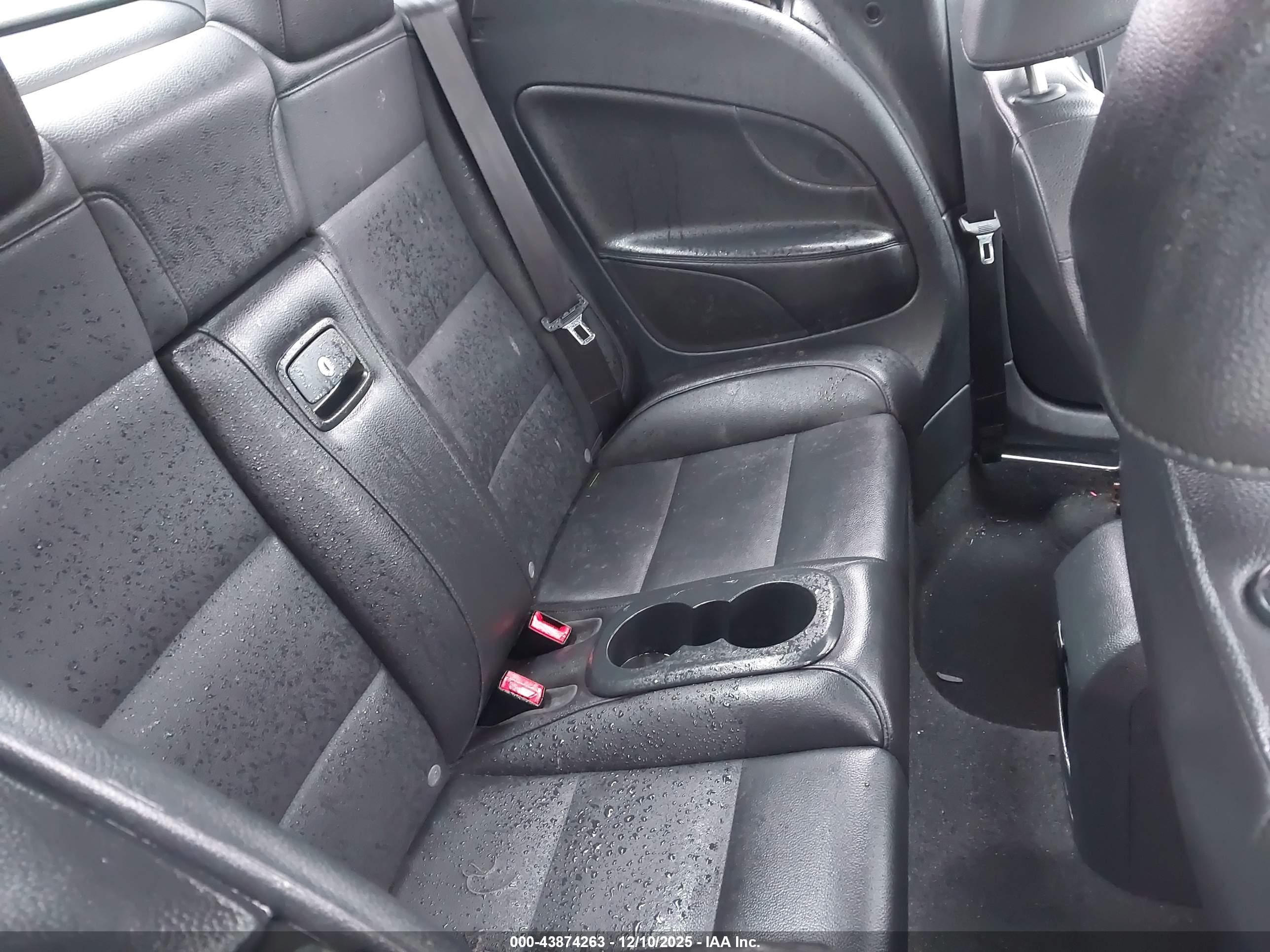 VOLKSWAGEN EOS image 8