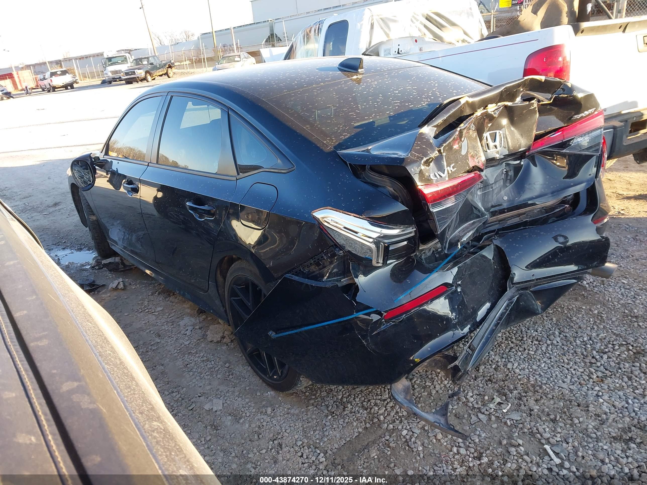 HONDA CIVIC image 3