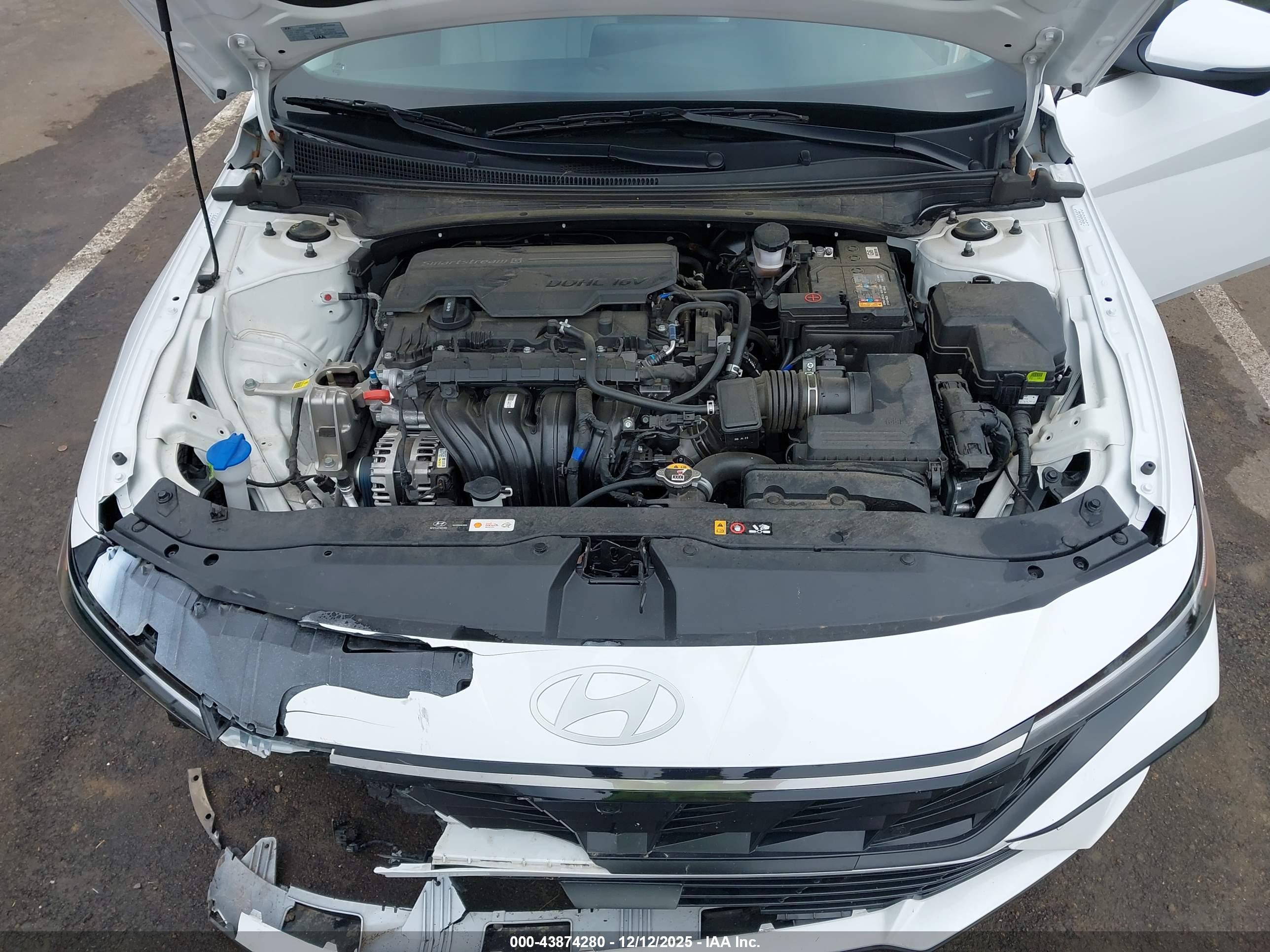 HYUNDAI ELANTRA image 10