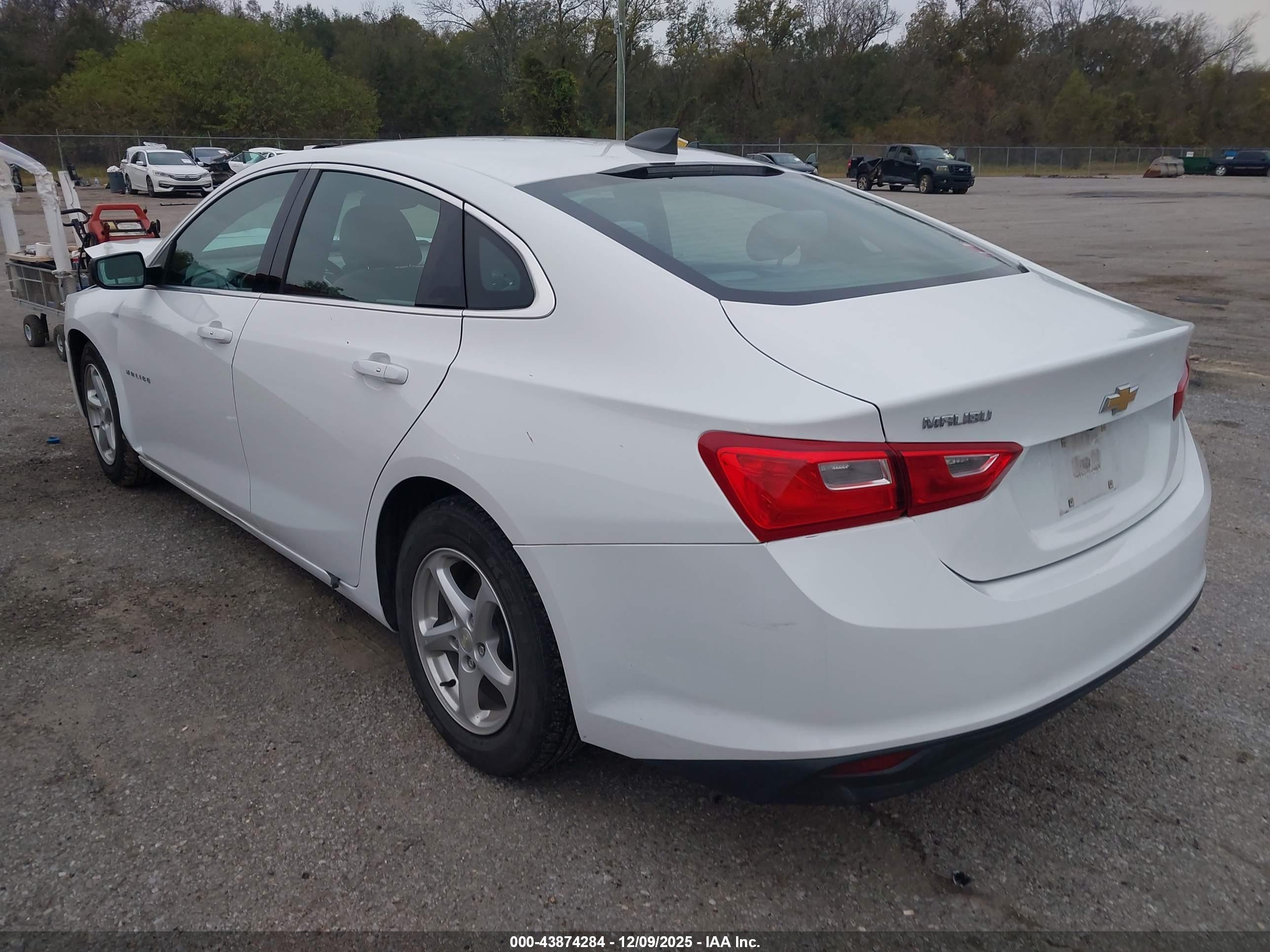 CHEVROLET MALIBU image 3