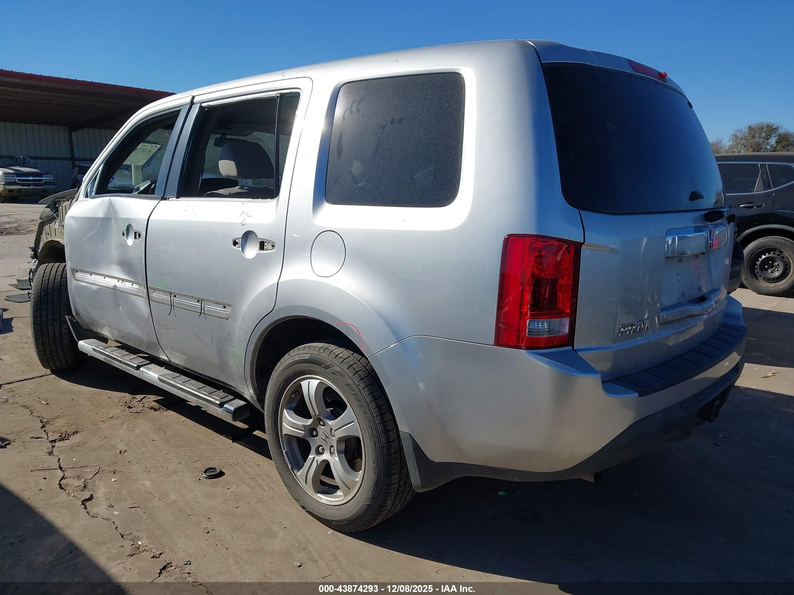 HONDA PILOT image 3