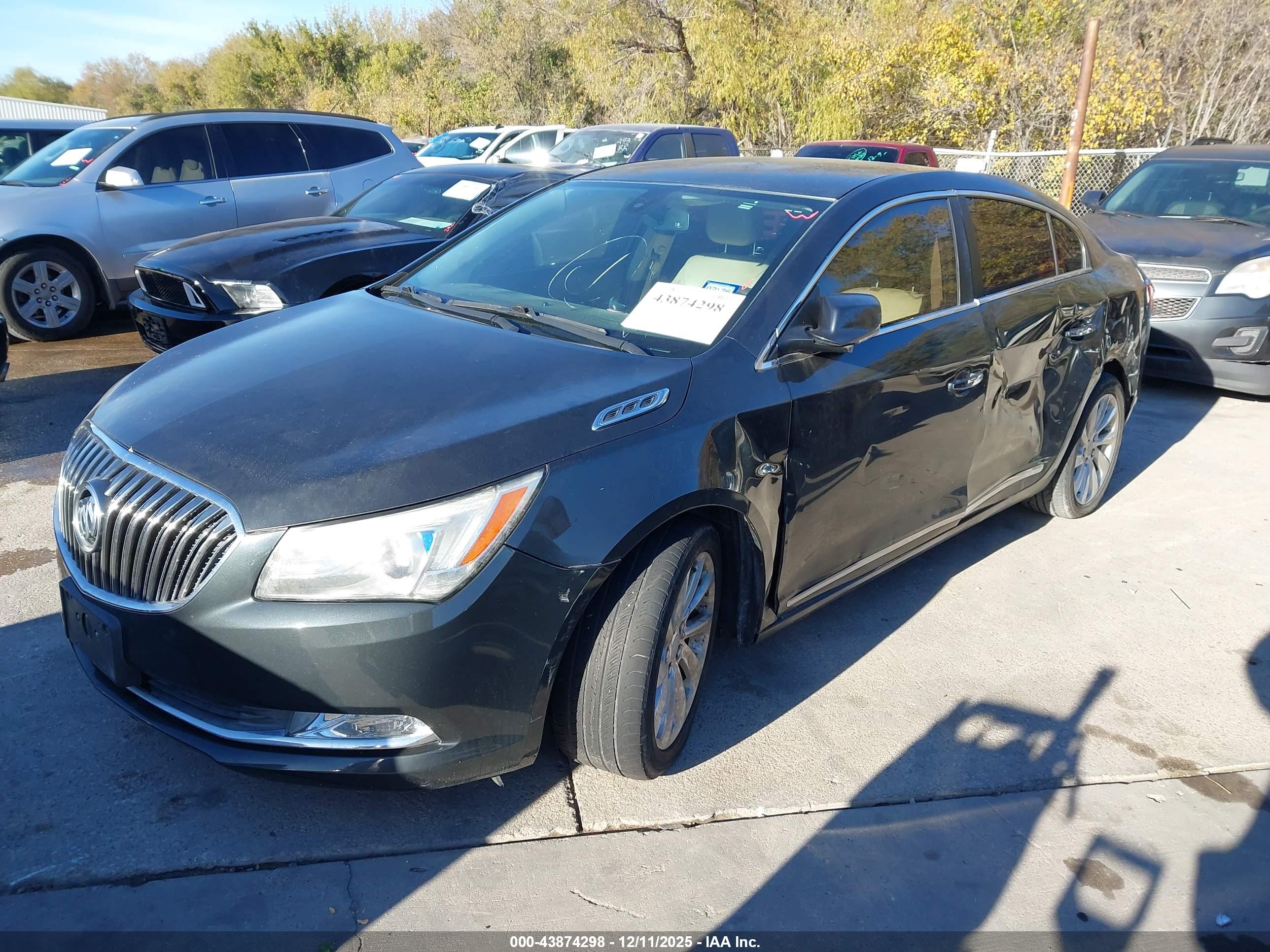 BUICK LACROSSE image 2