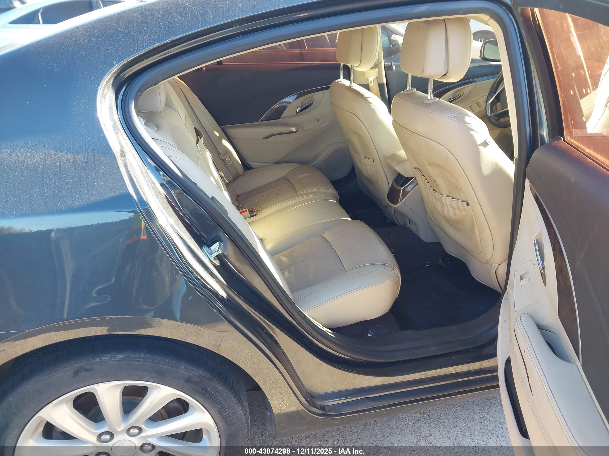 BUICK LACROSSE image 8
