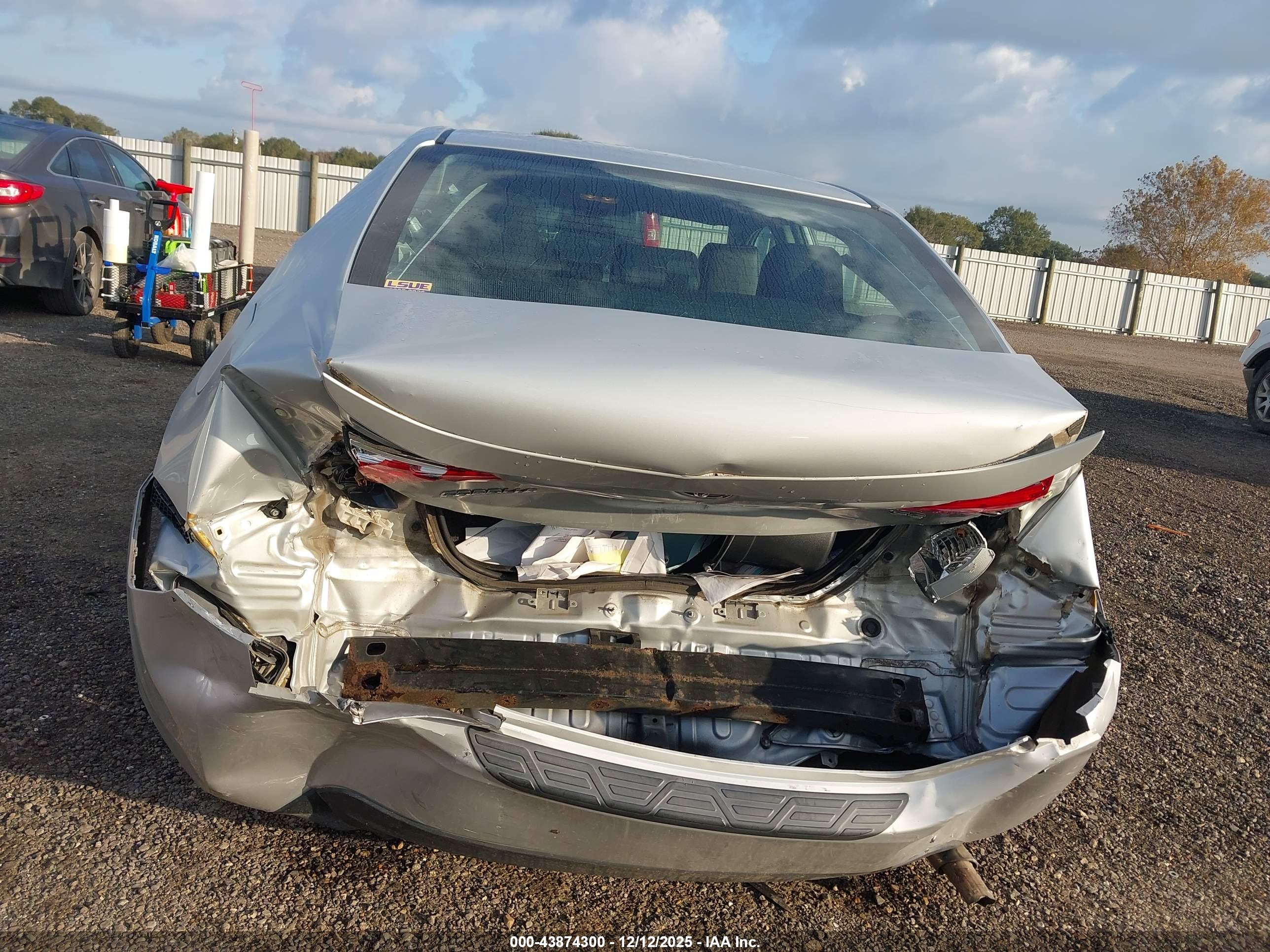 TOYOTA COROLLA image 6