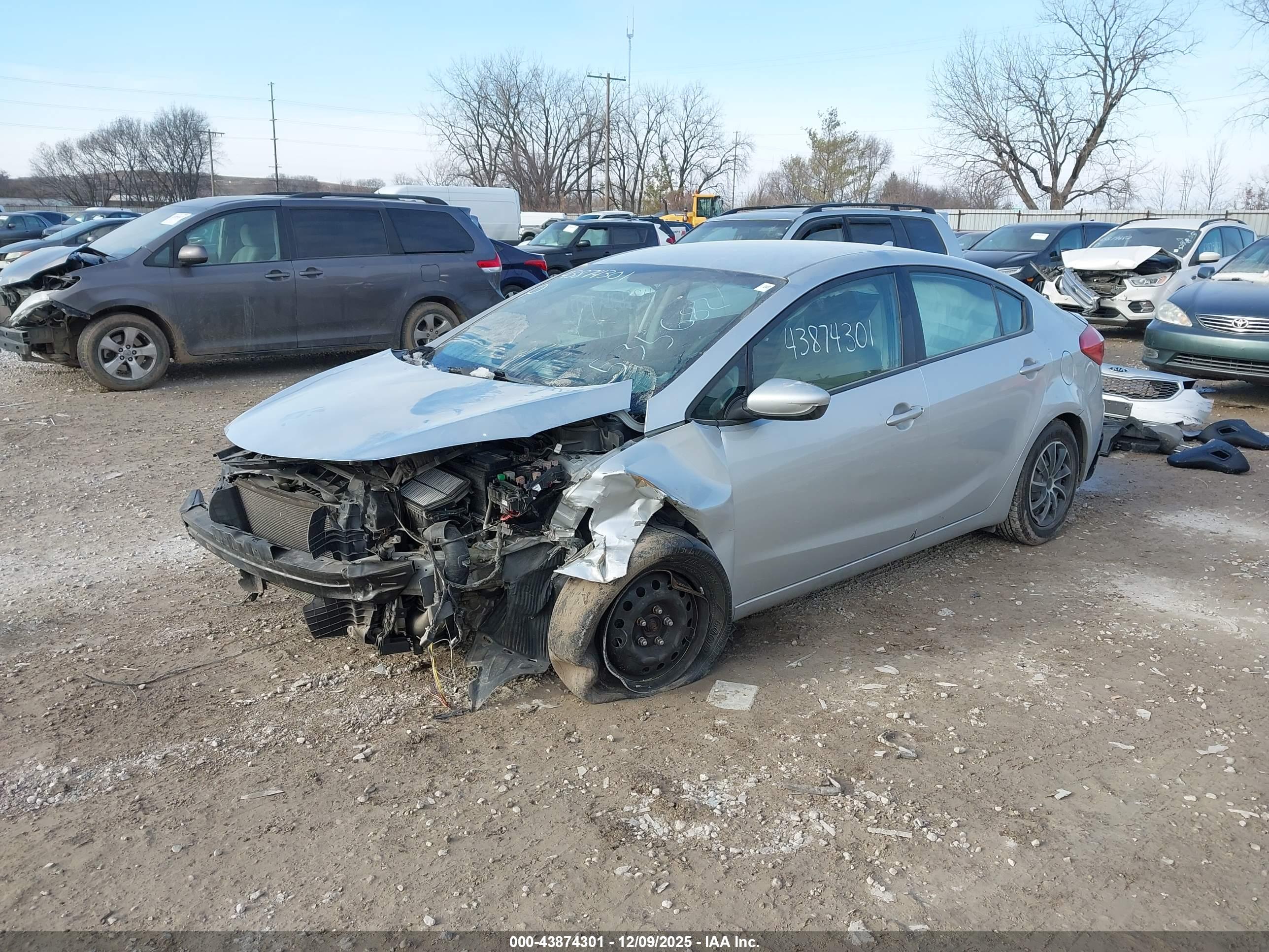 KIA FORTE image 2