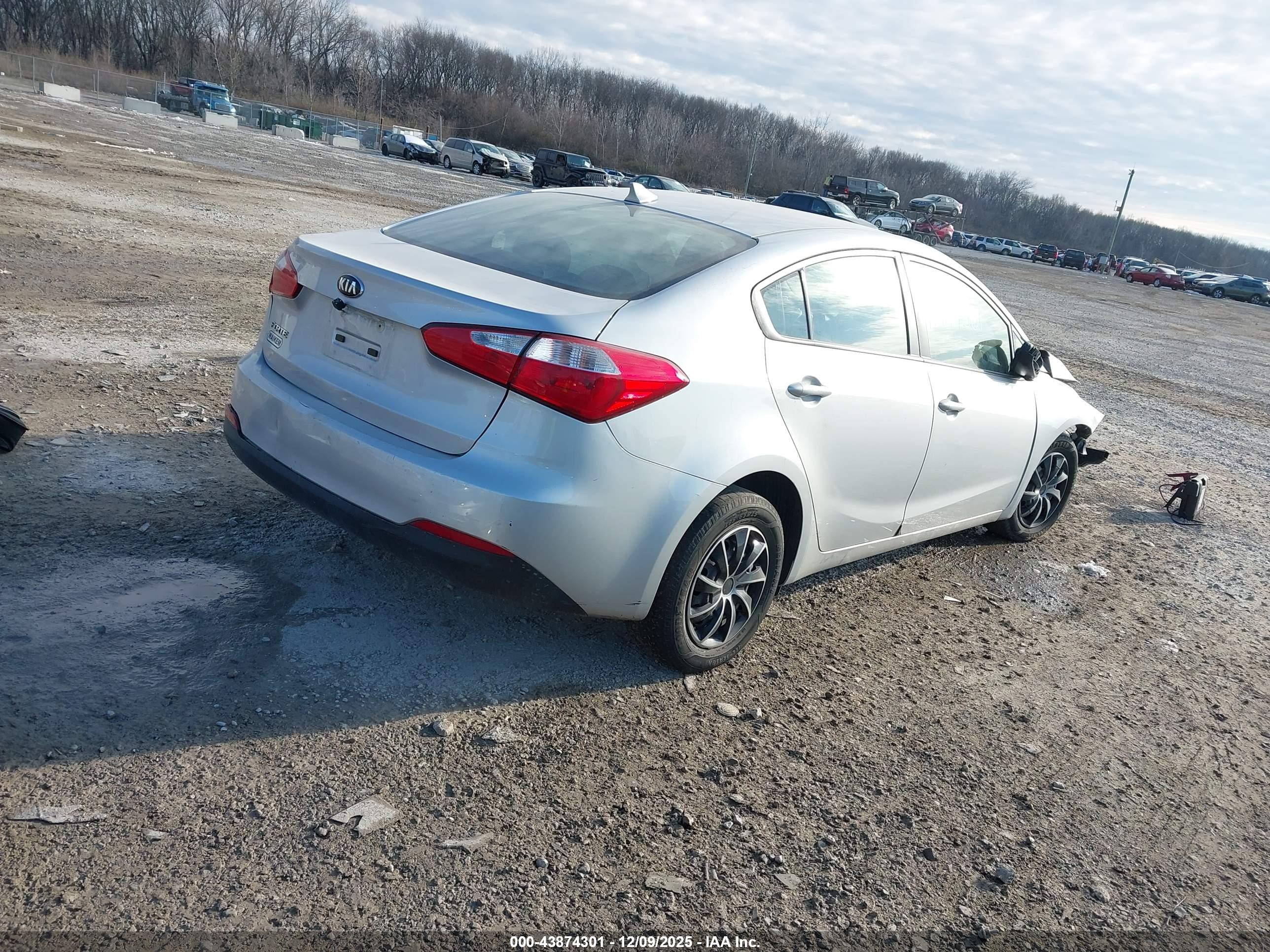 KIA FORTE image 4