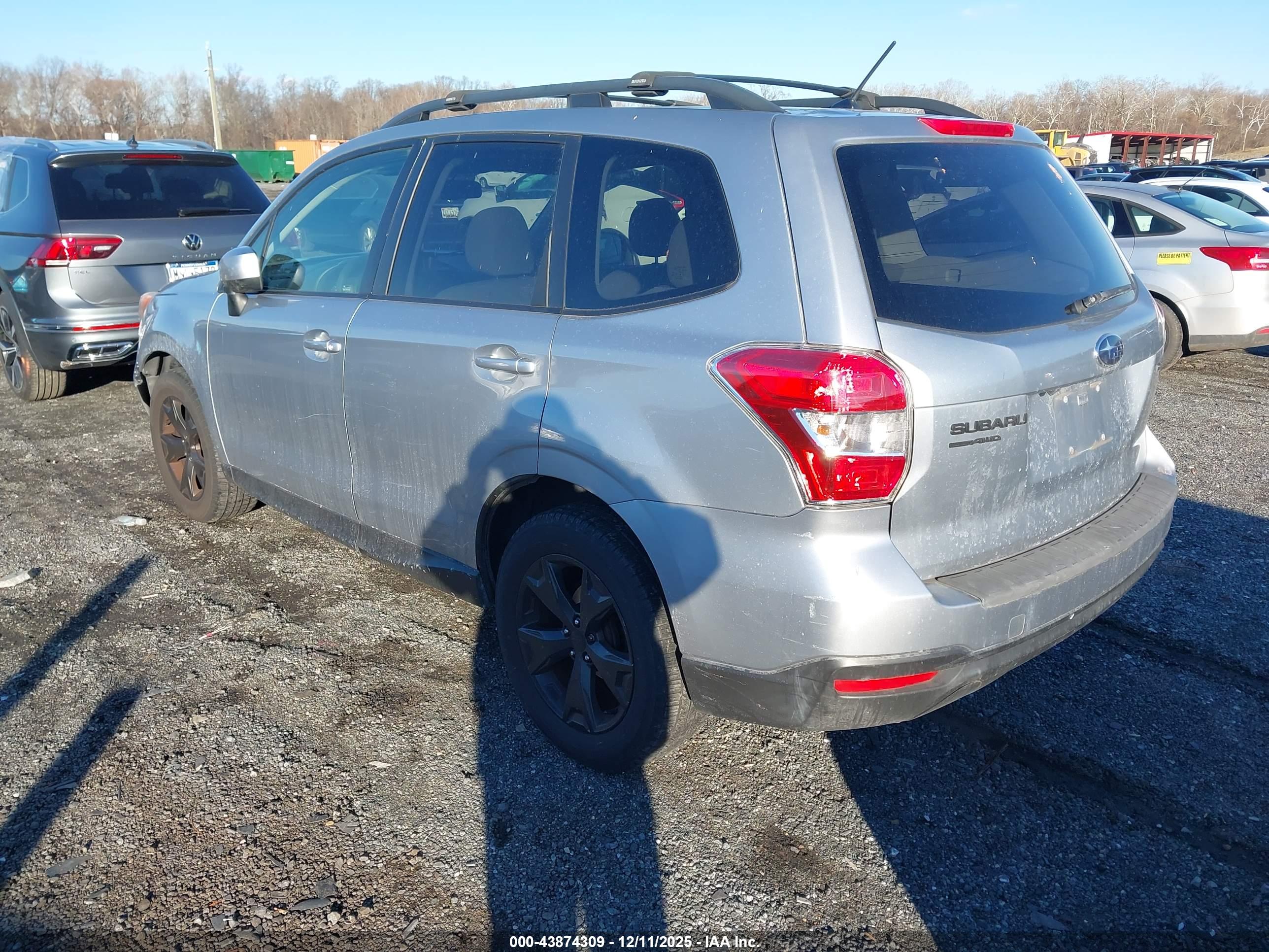 SUBARU FORESTER image 3