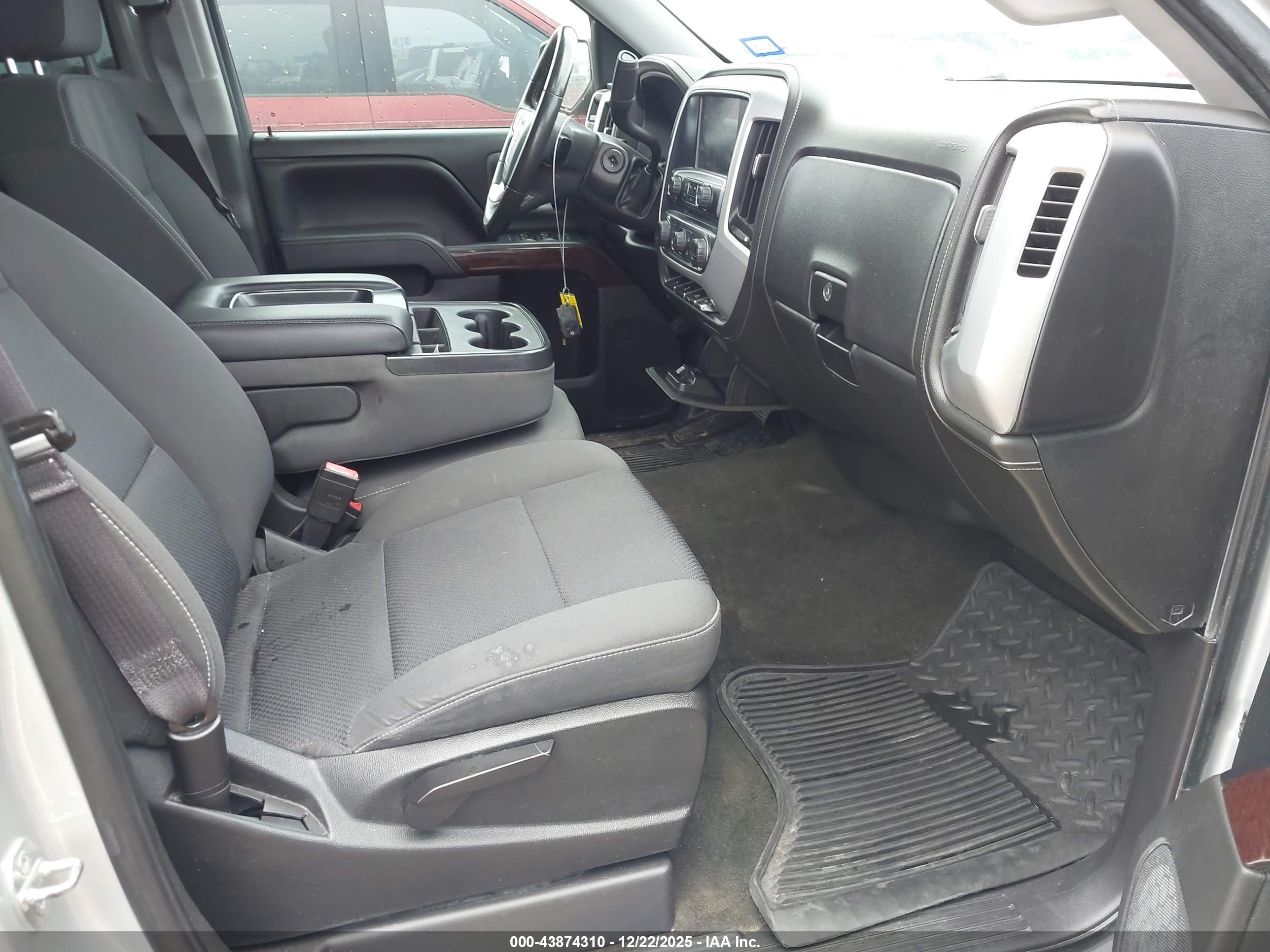 GMC SIERRA image 5