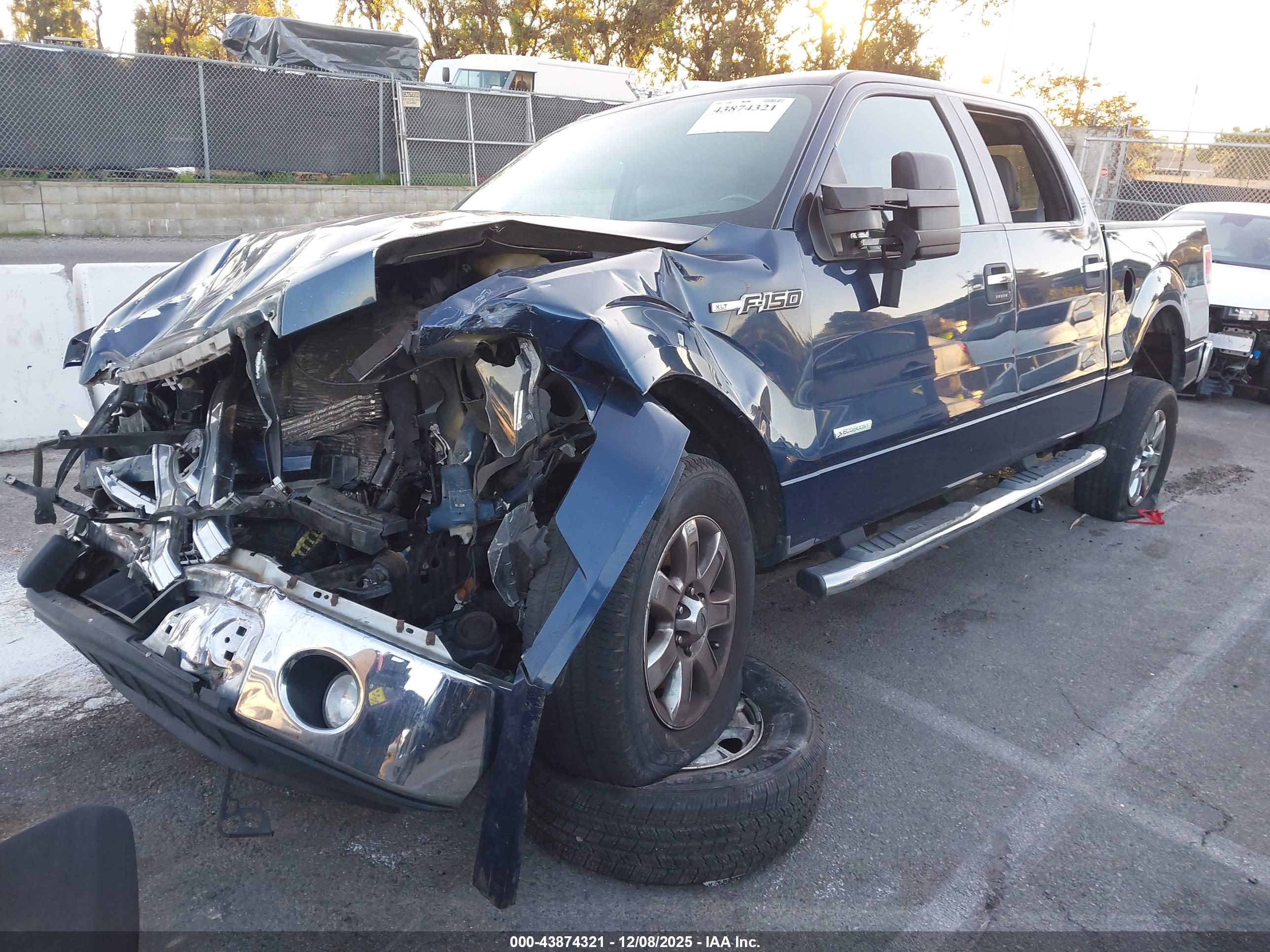 FORD F-150 image 2