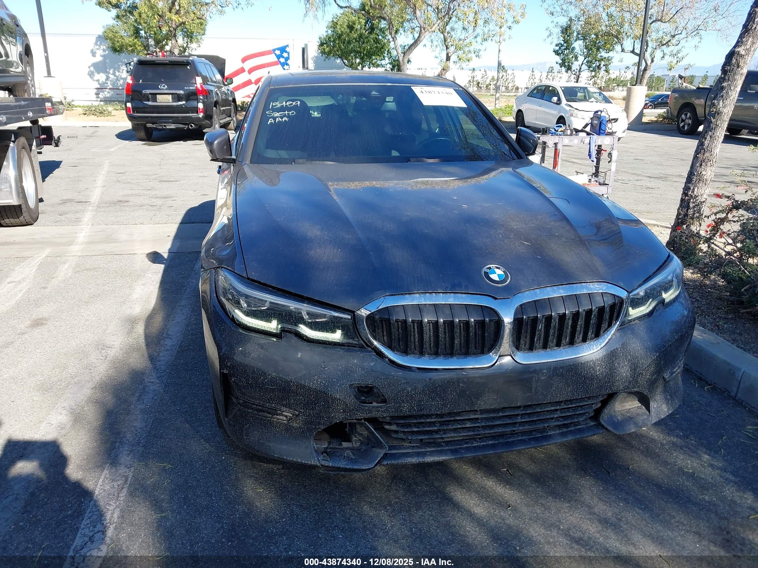 BMW 330I image 6