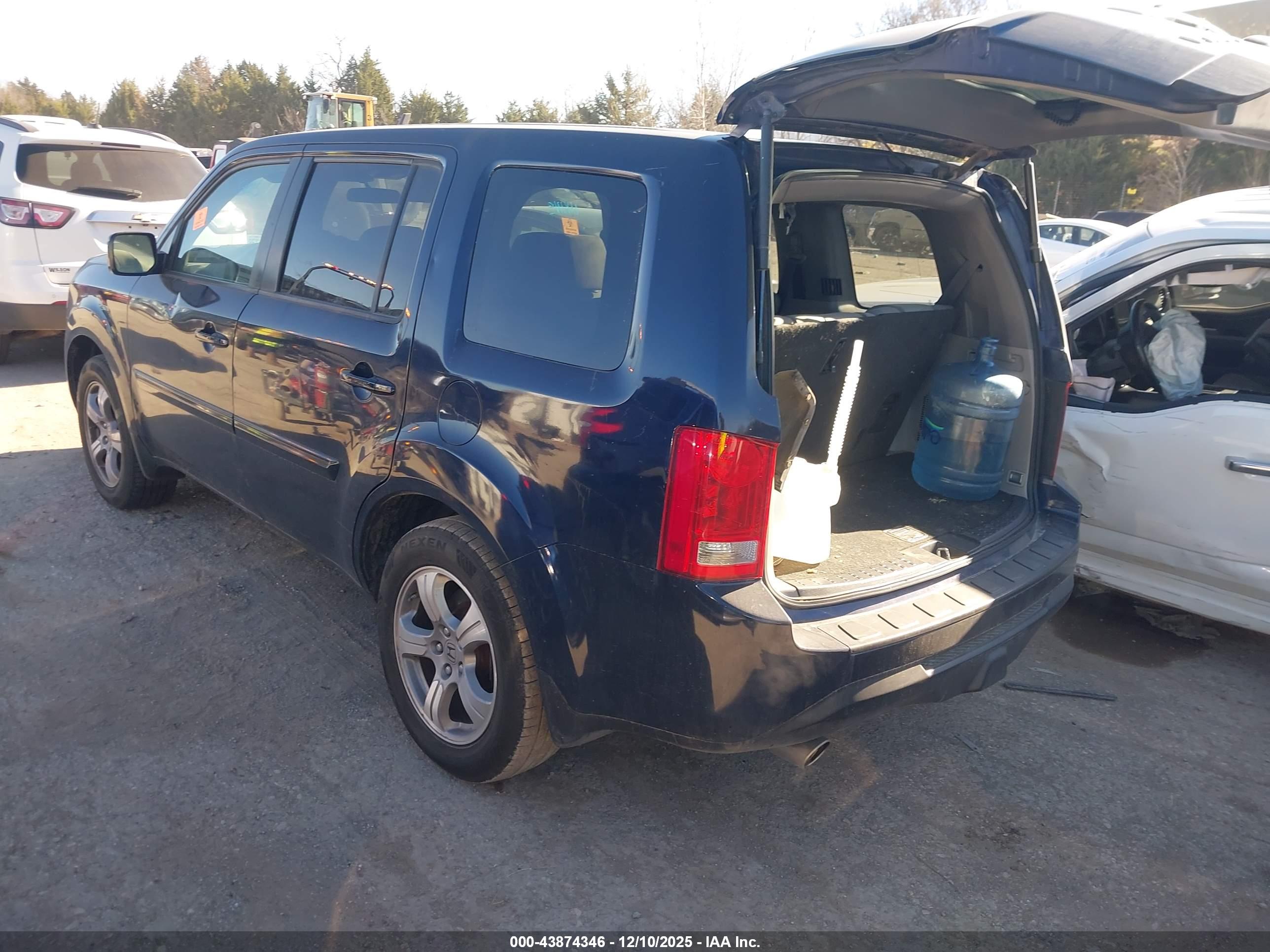 HONDA PILOT image 3