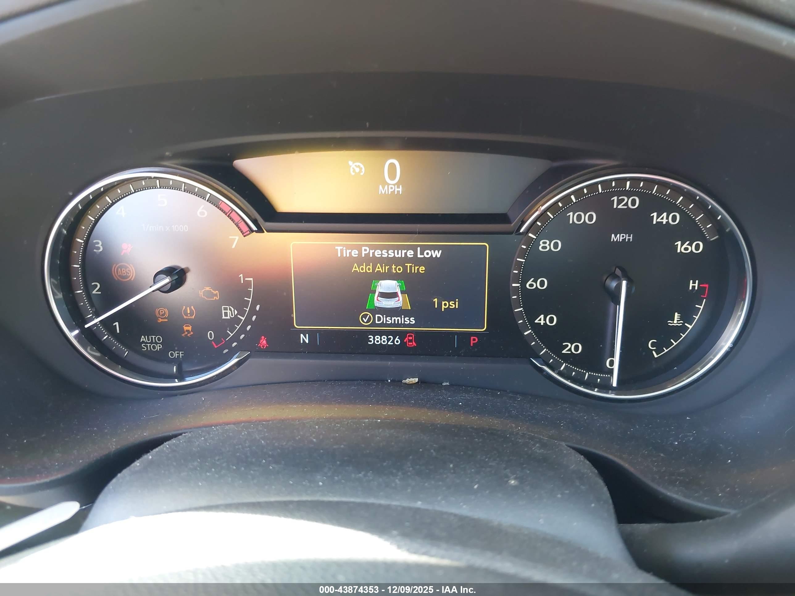 CADILLAC XT4 image 7