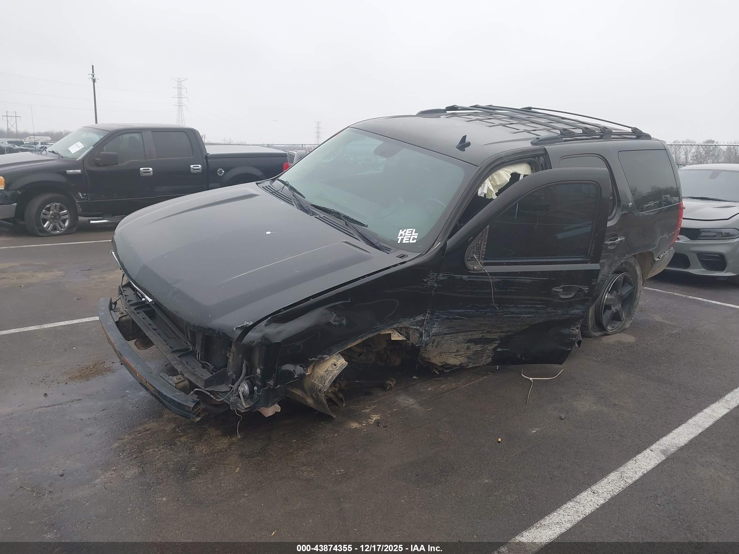 CHEVROLET TAHOE image 2
