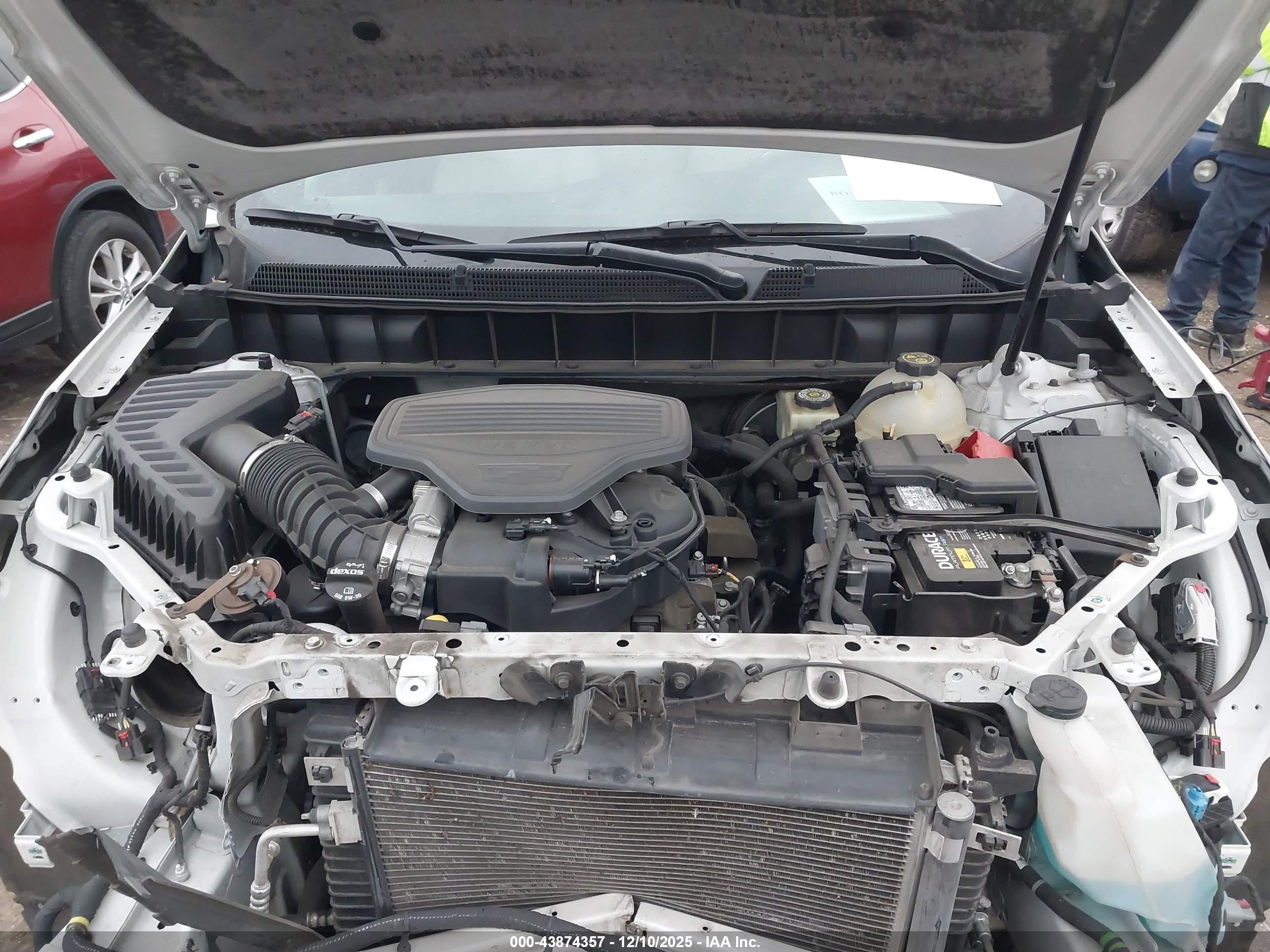 CADILLAC XT5 image 10