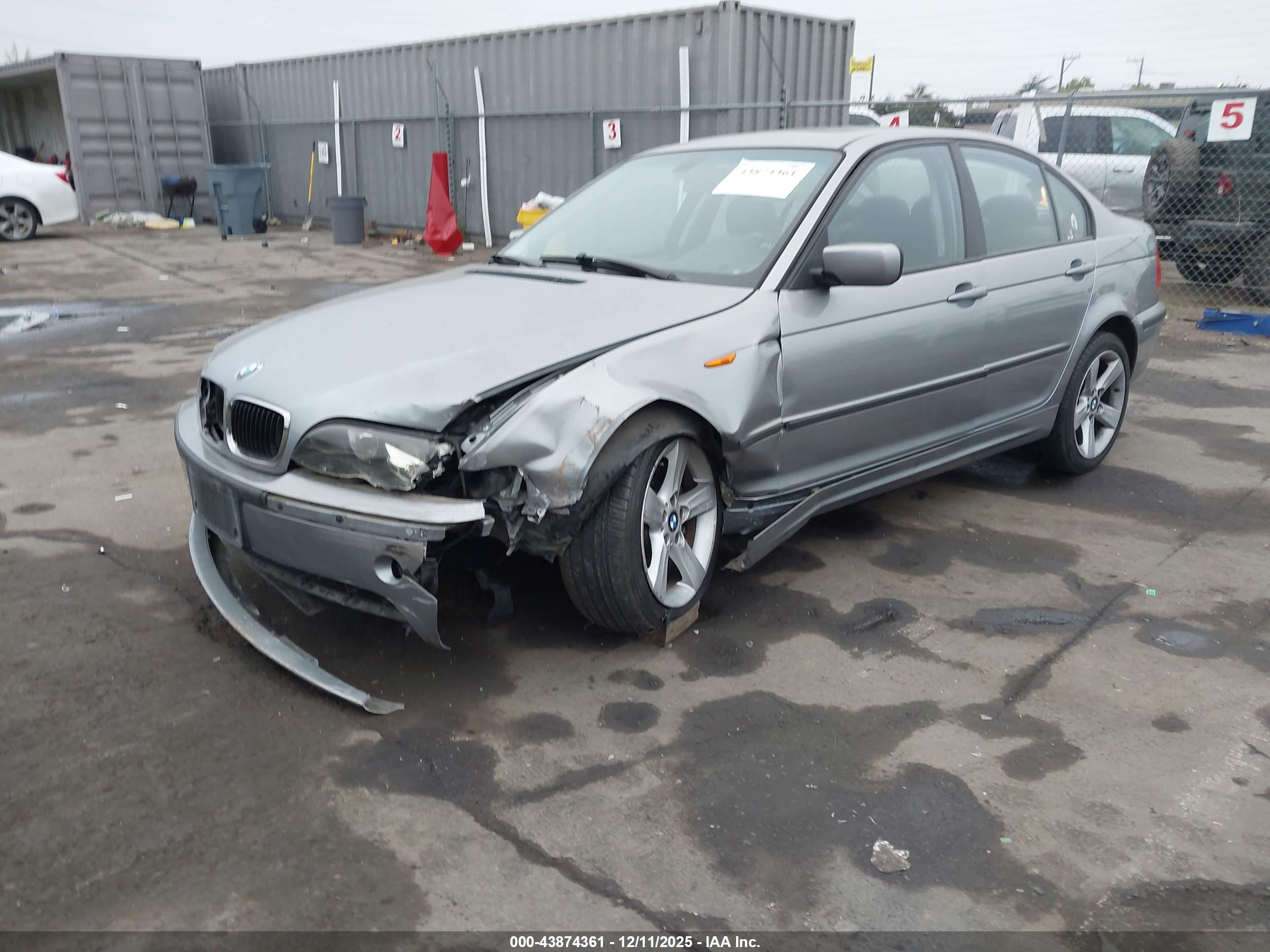 BMW 325I image 2