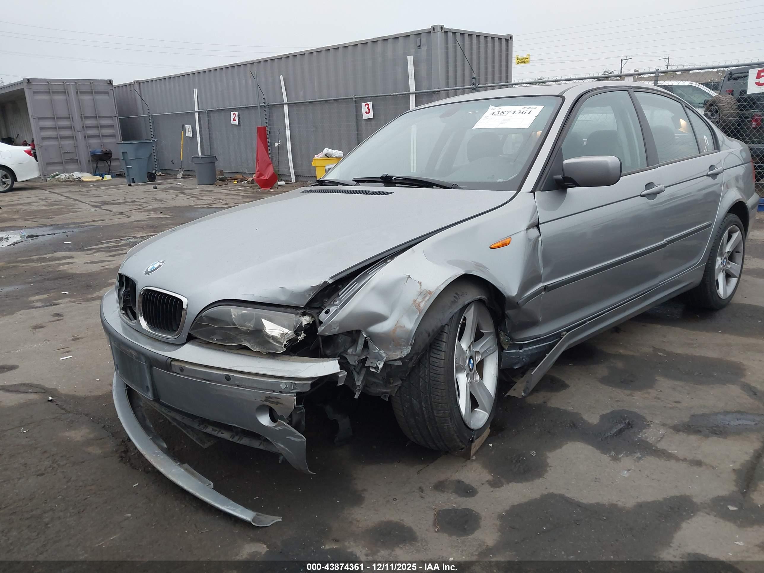 BMW 325I image 6
