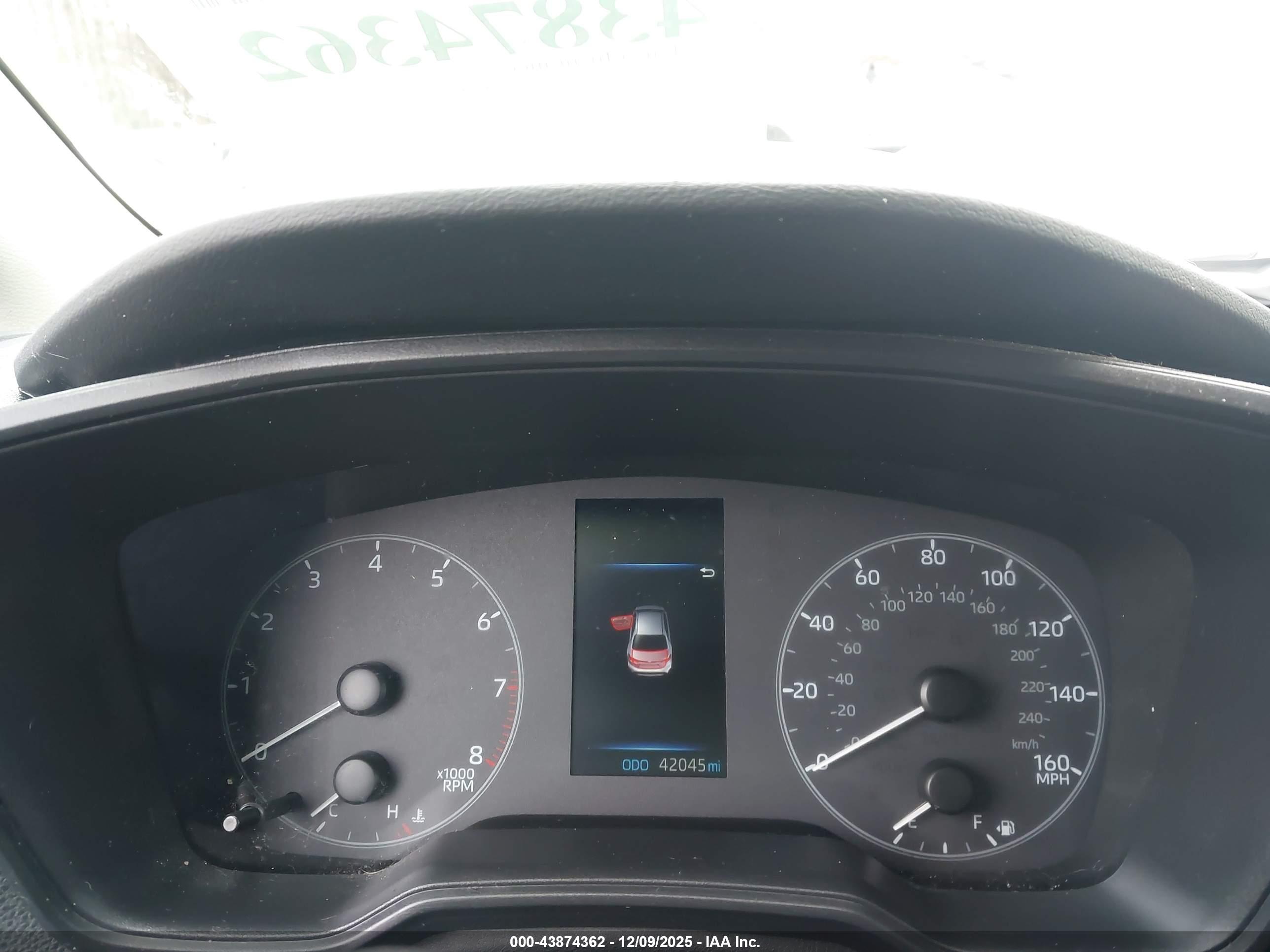 TOYOTA COROLLA image 7