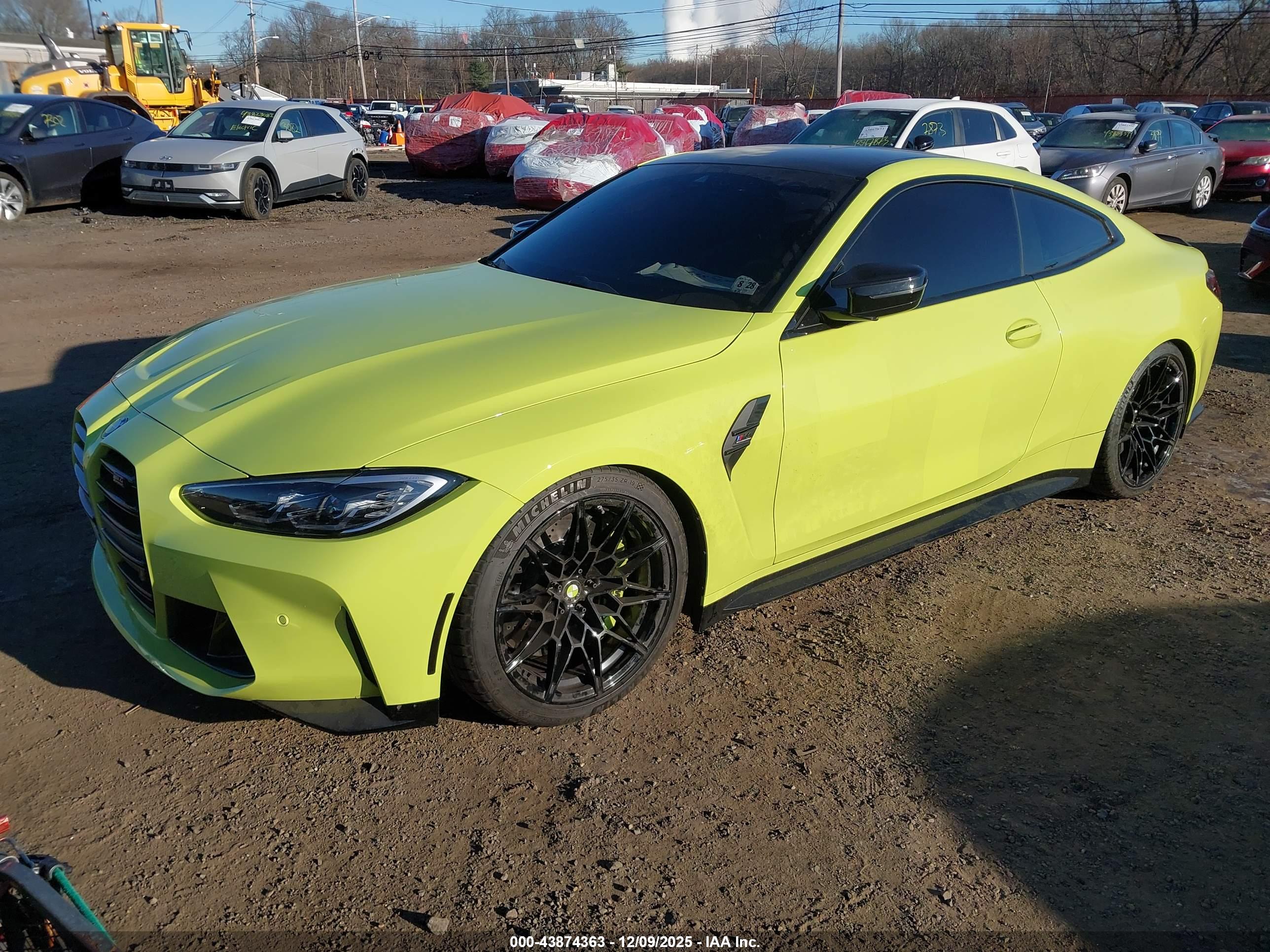 BMW M4 image 2