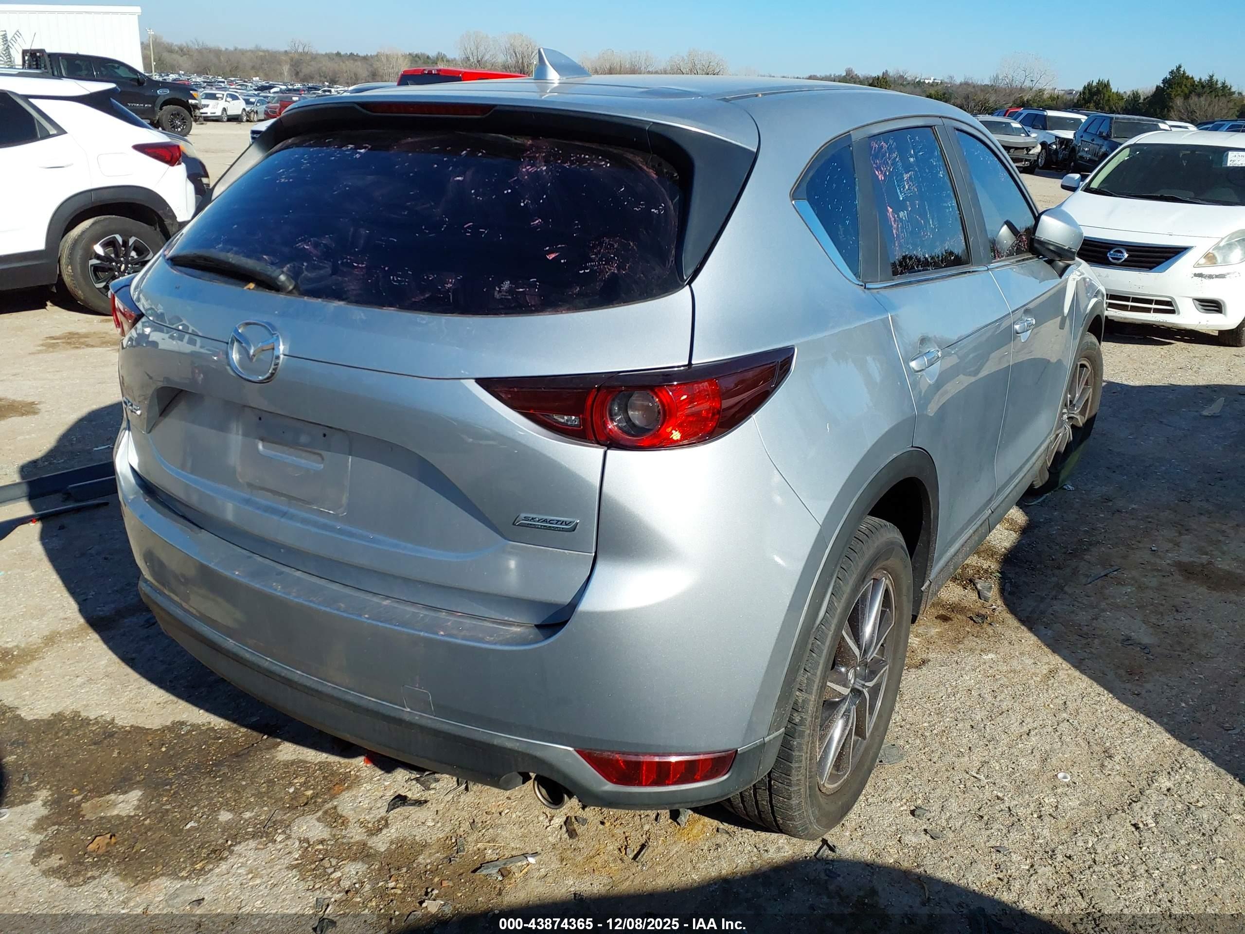 MAZDA CX-5 image 4