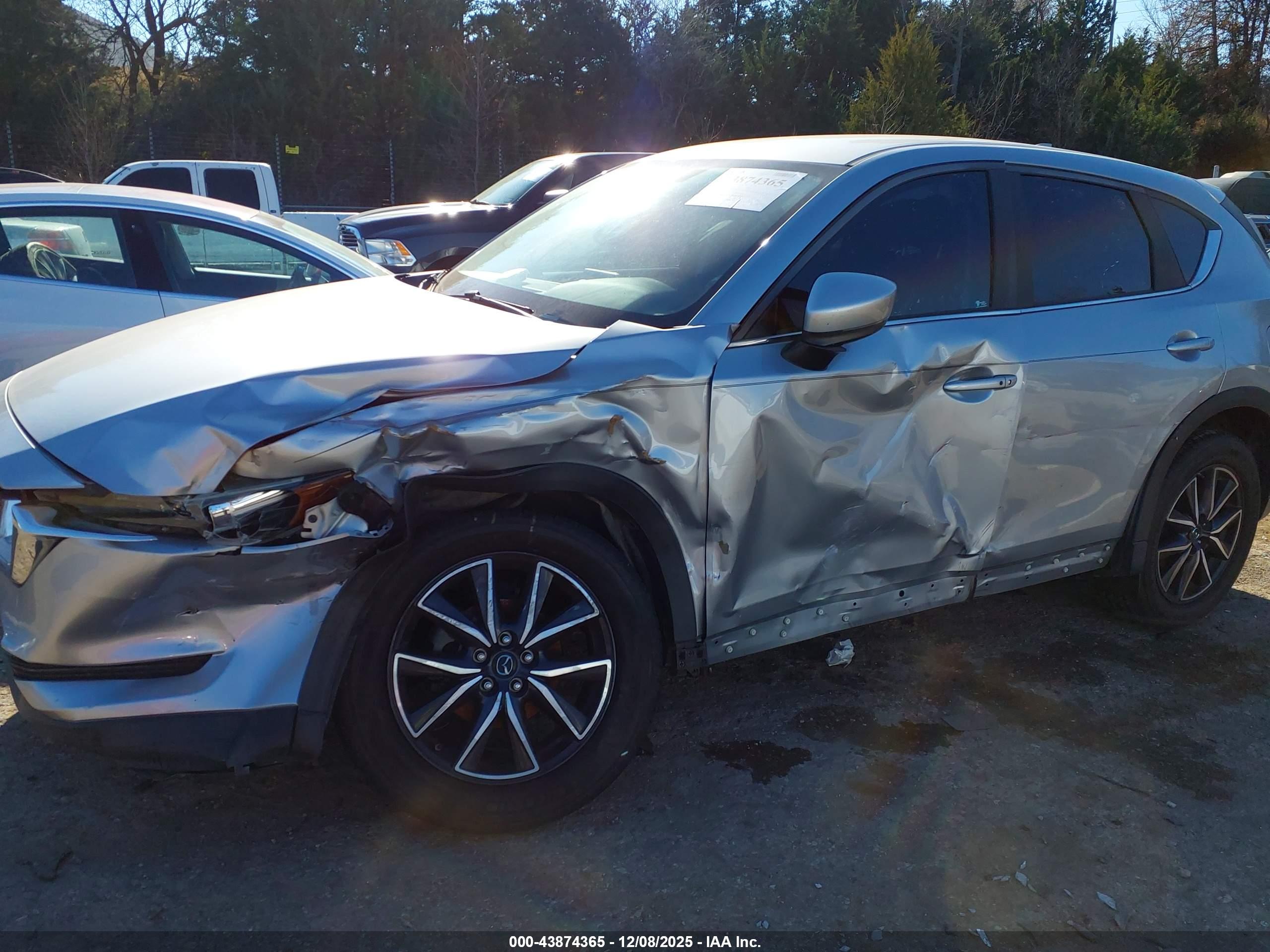 MAZDA CX-5 image 6