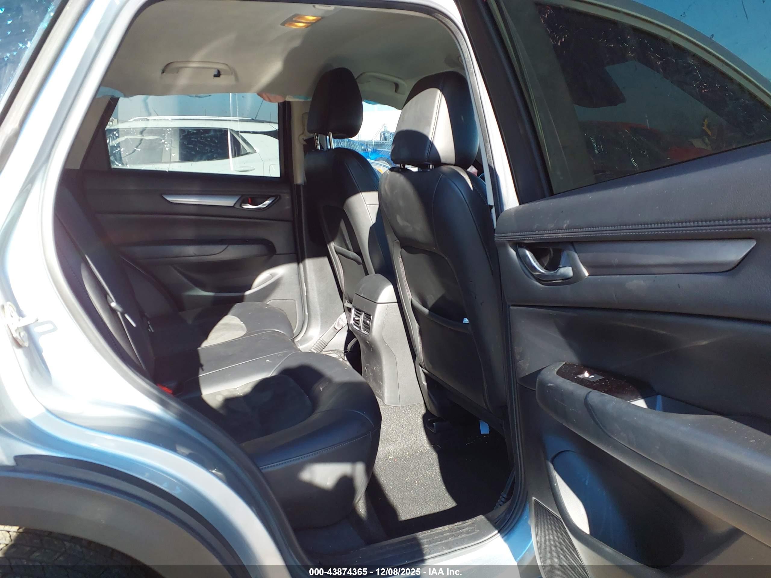 MAZDA CX-5 image 8