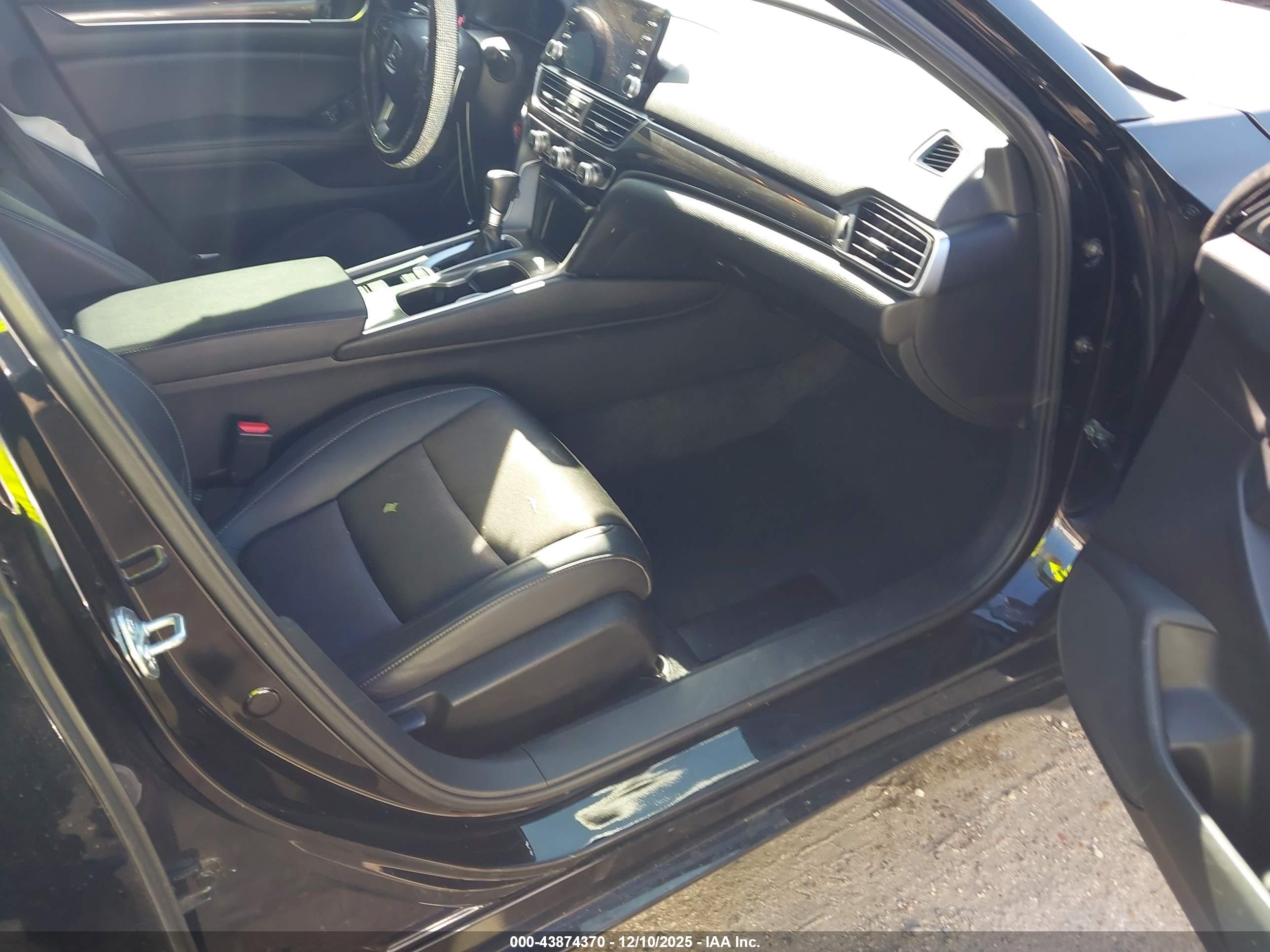 HONDA ACCORD image 5